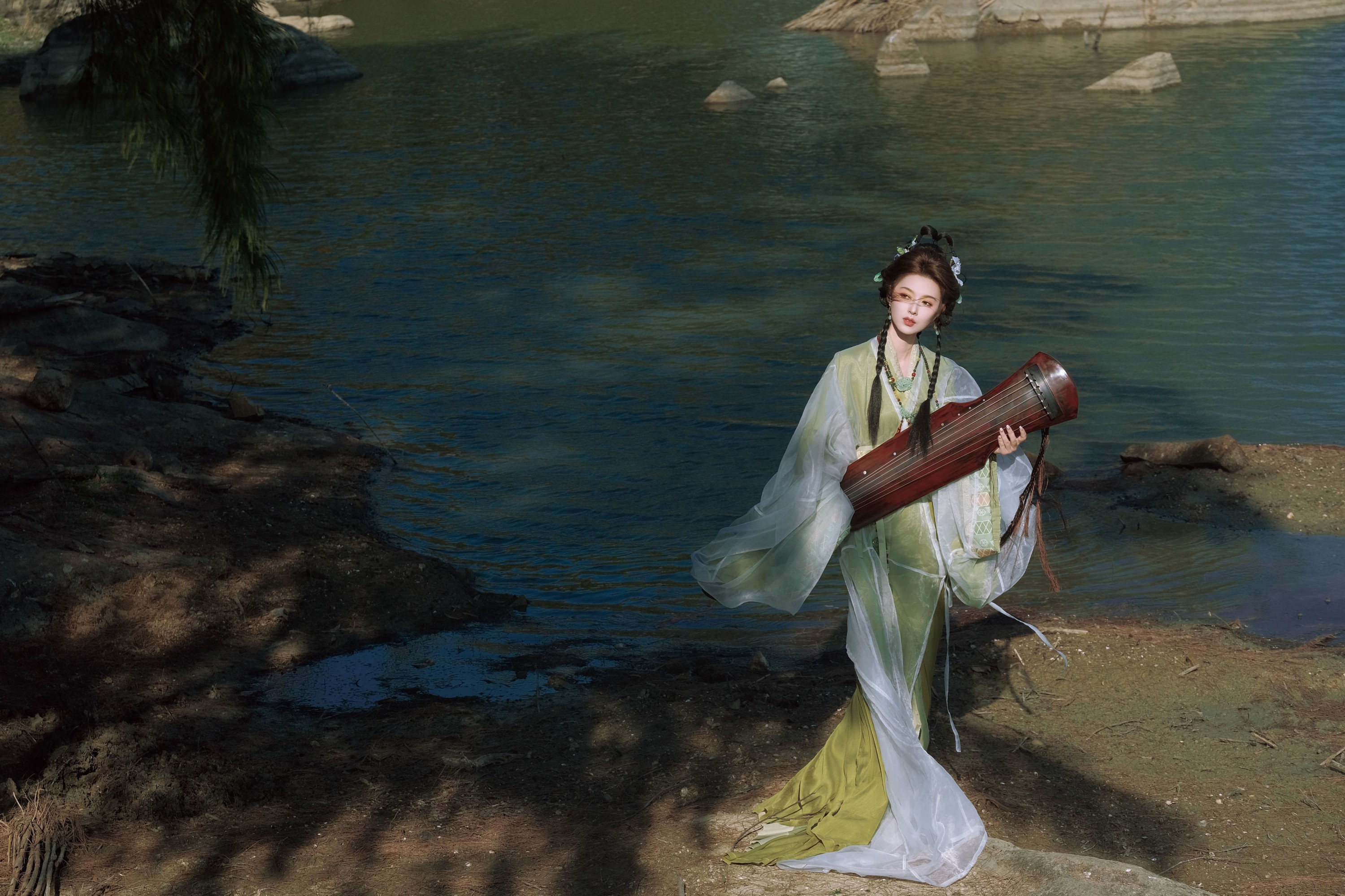 图片[3]-田田 – 《浮光绿影》[20P]-COS写真在线网