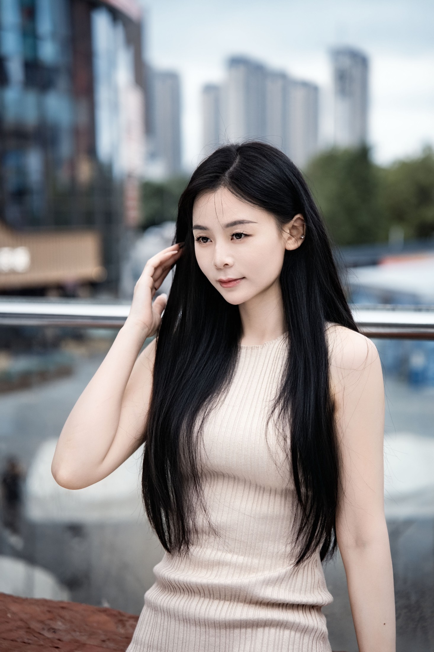 图片[6]-小颖 – 《城市街拍》[16P]-COS写真在线网