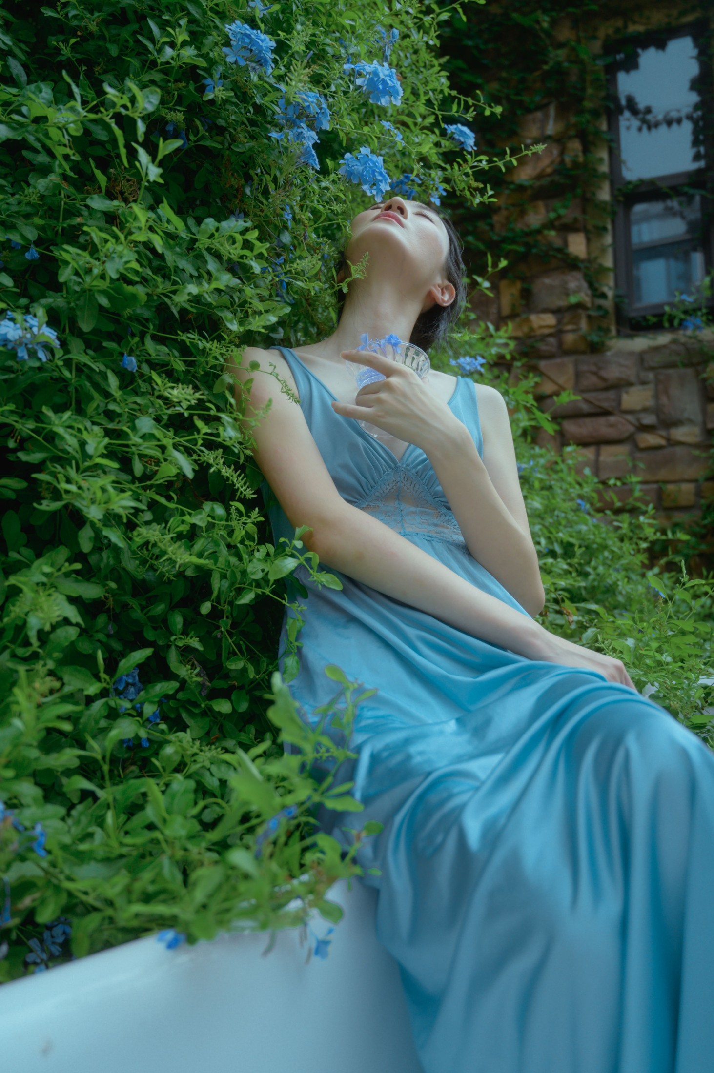 图片[6]-阿吉缘子 – 《夏天与蓝雪花》[14P]-COS写真在线网