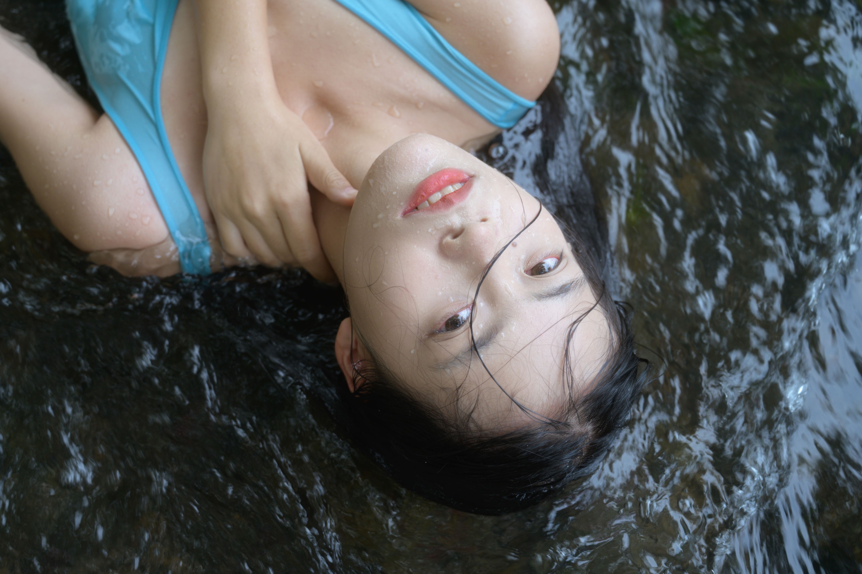 图片[3]-i人凌凌七 – 《潺潺流水》[13P]-COS写真在线网