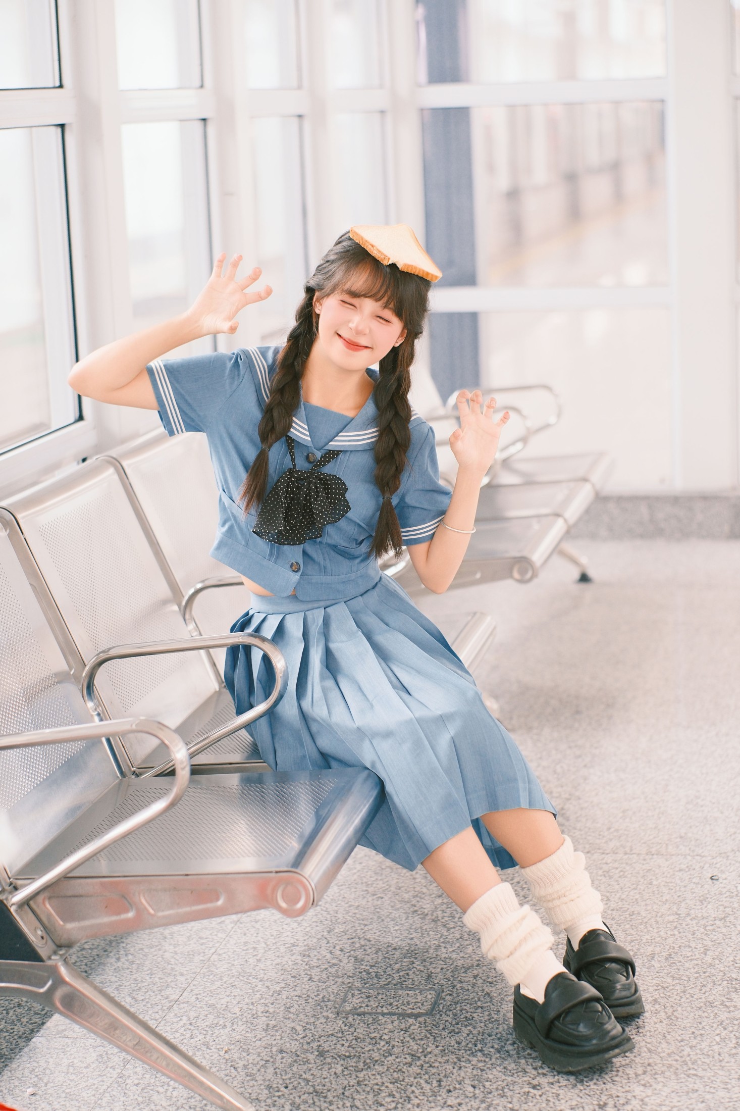图片[2]-夏芋小年 – 《蓝色系jk》[19P]-COS写真在线网