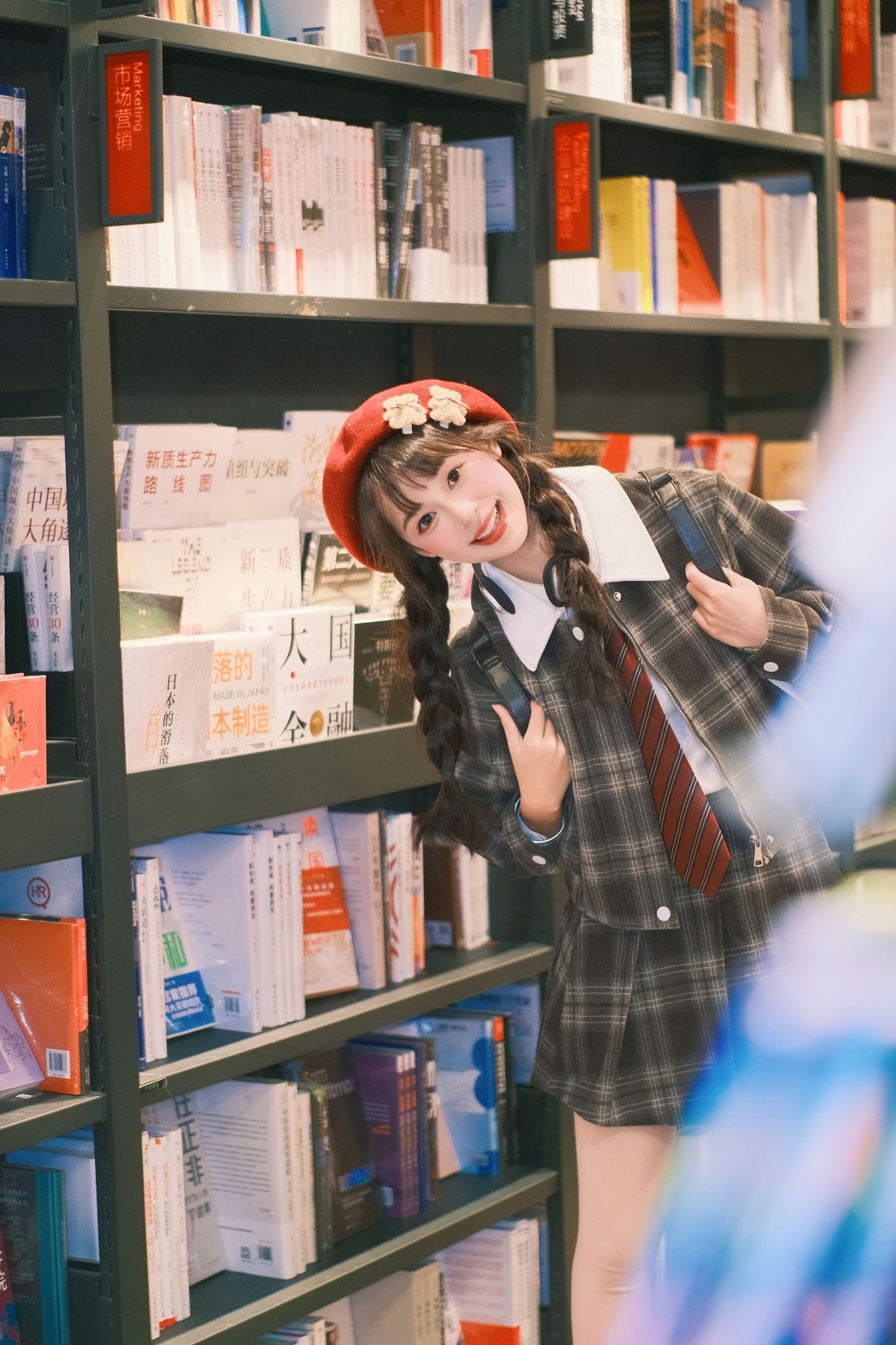 图片[6]-夏芋小年 – 《书店女孩》[20P]-COS写真在线网