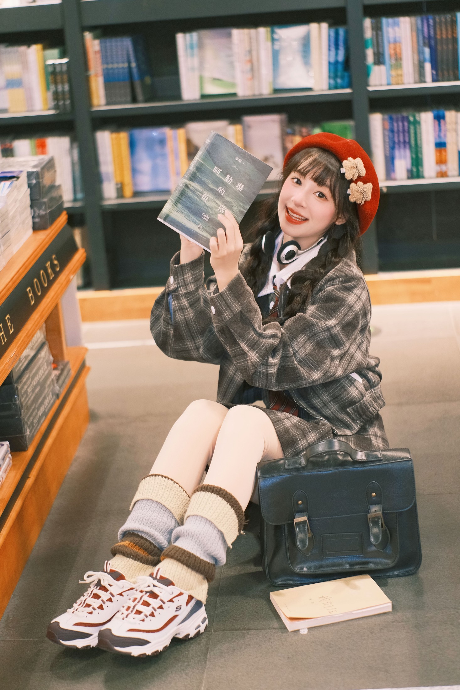 图片[2]-夏芋小年 – 《书店女孩》[20P]-COS写真在线网