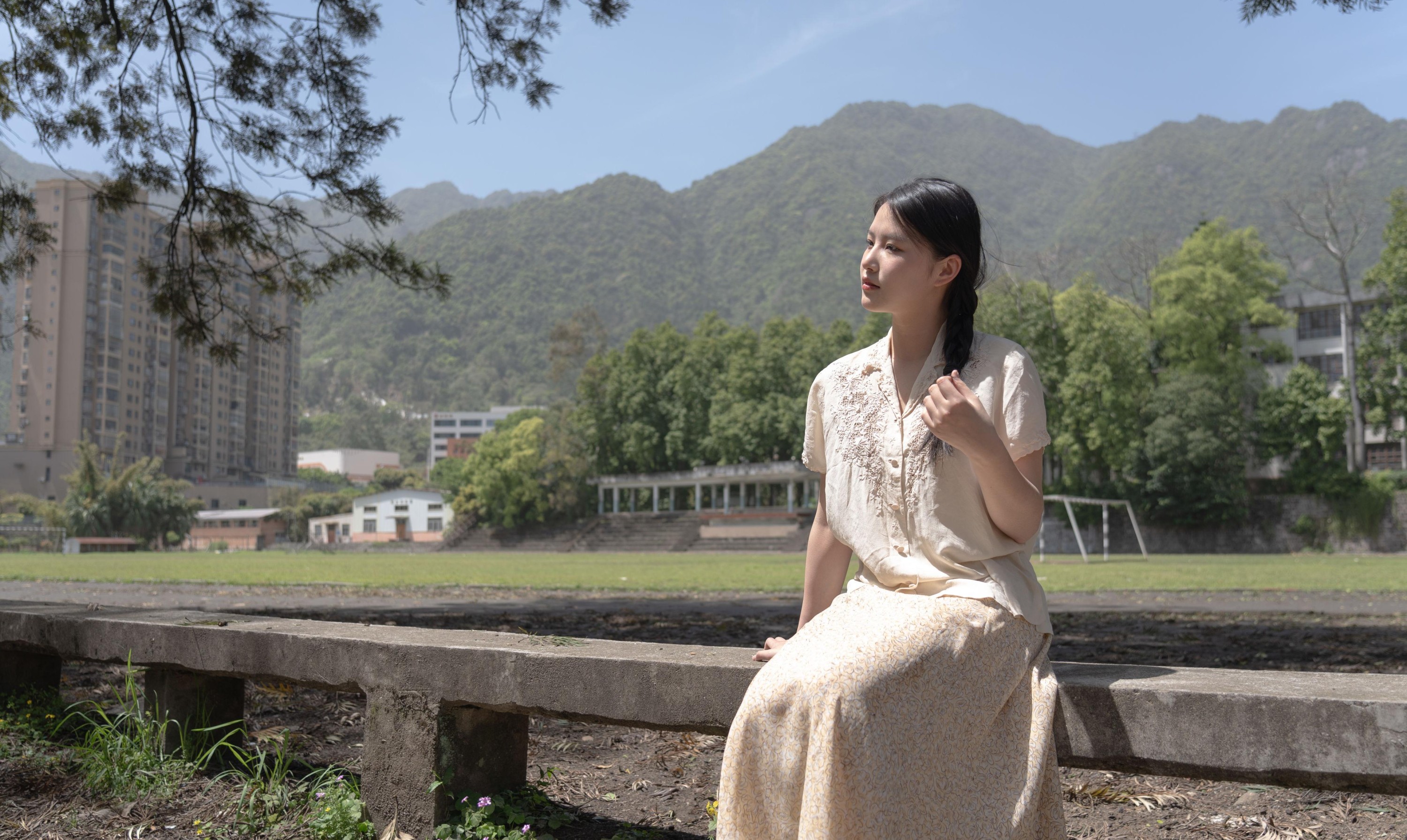 图片[2]-依鑫 – 《你走后时间开始练习轻手轻脚》[17P]-COS写真在线网