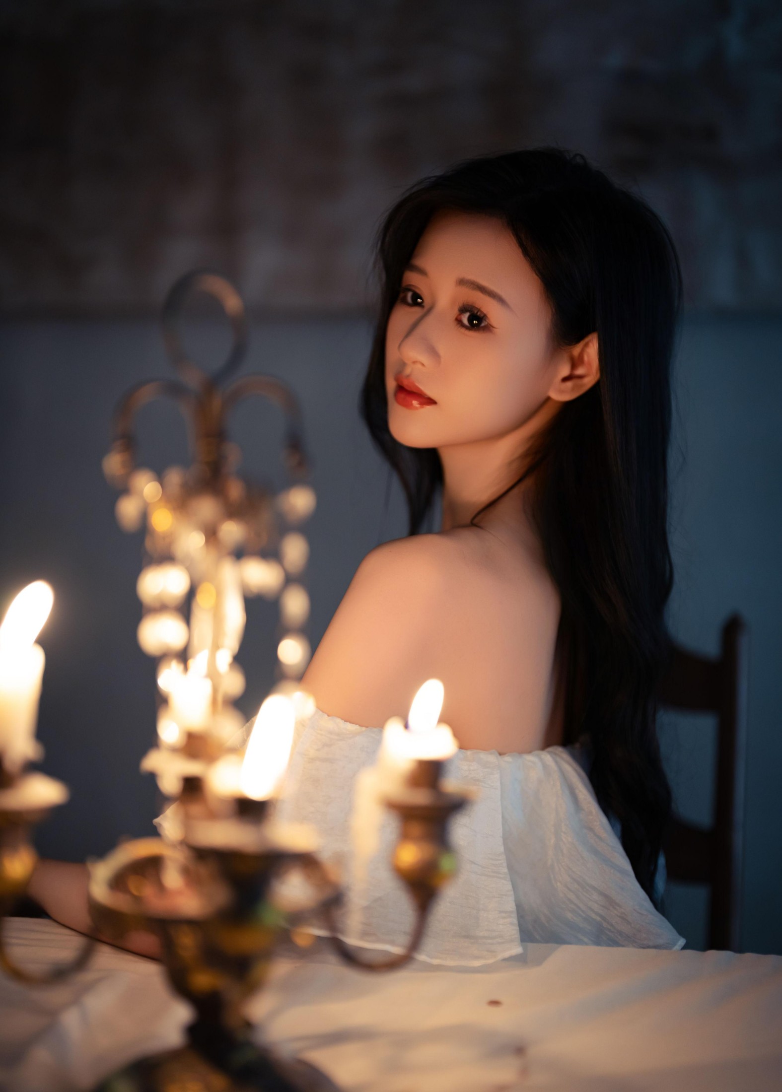 图片[2]-晓晓 – 《寻觅黑夜的光》[16P]-COS写真在线网