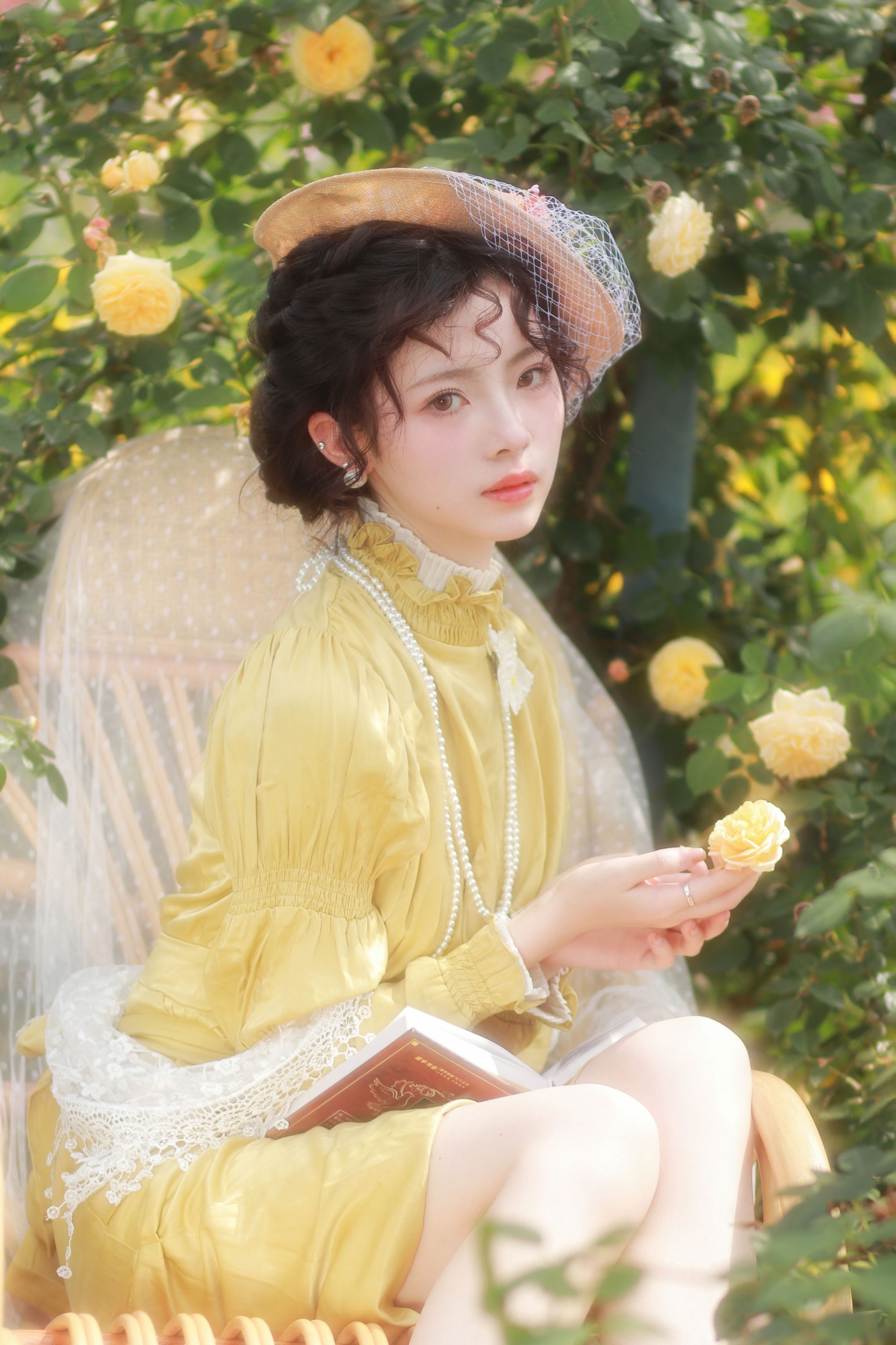 图片[6]-鹿离 – 《庄园少女～在浪漫的小花园小憩》[16P]-COS写真在线网