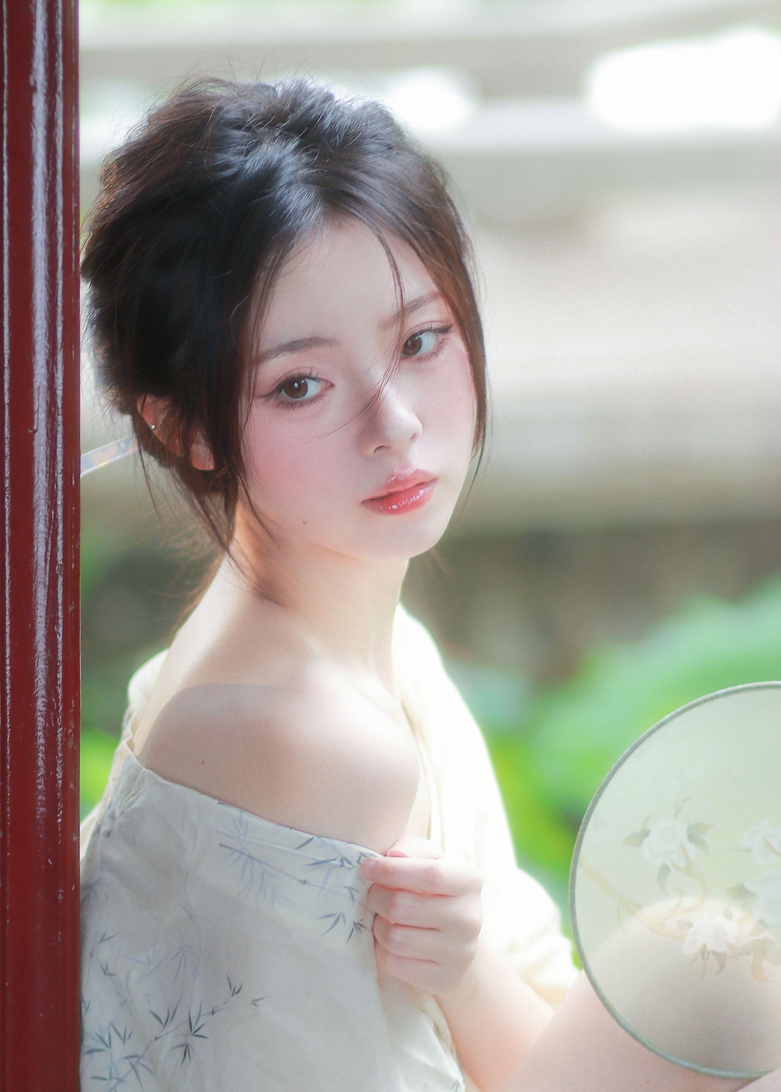图片[2]-鹿离 – 《清冷感新中式～初夏的绿意》[14P]-COS写真在线网