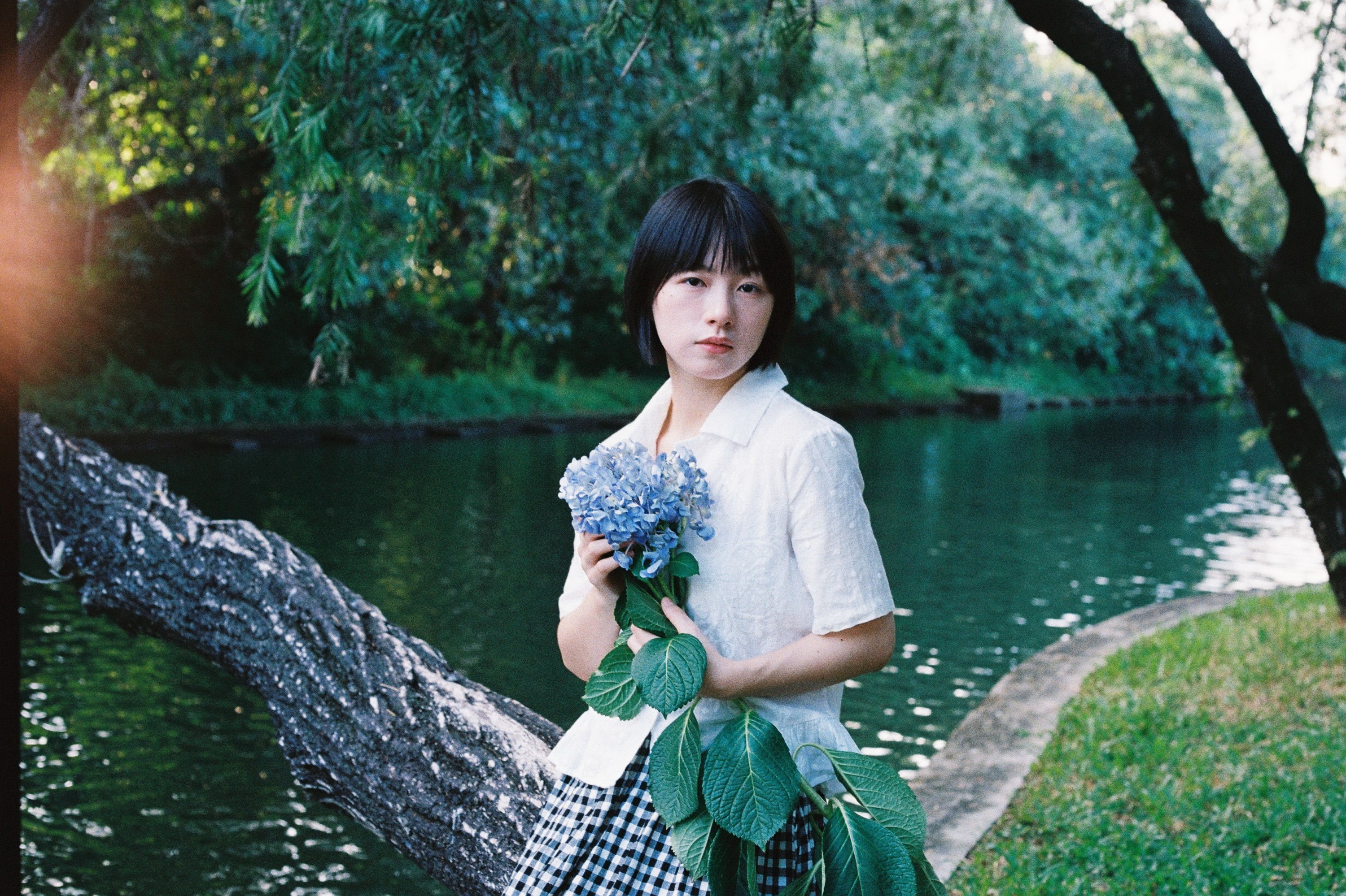 图片[4]-Crystal啦 – 《光的绿意》[13P]-COS写真在线网
