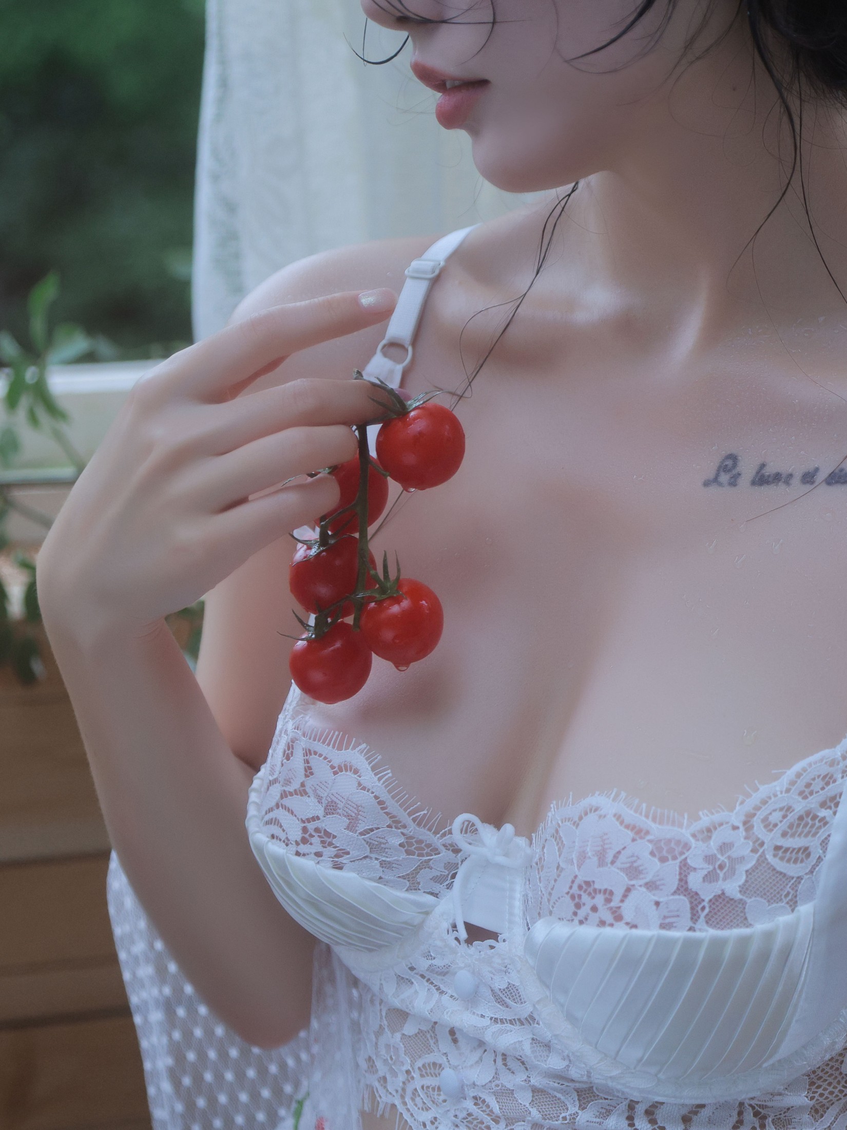 图片[5]-桃良阿宅 – 《雨天木屋》[36P]-COS写真在线网