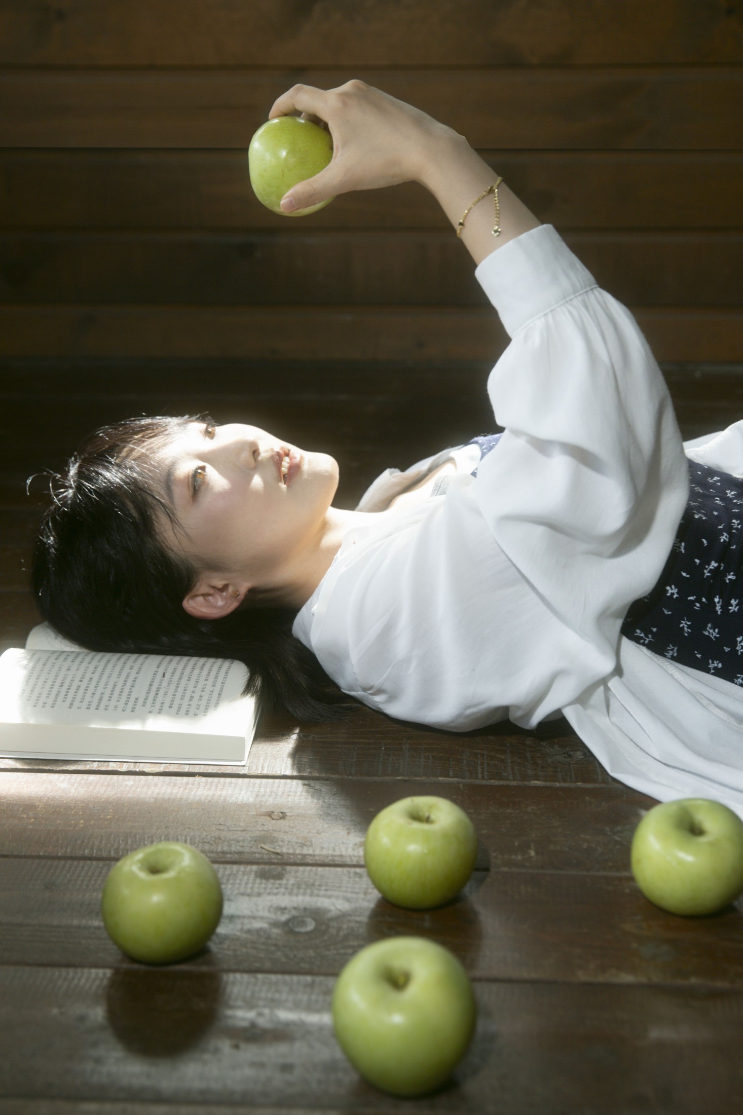 图片[5]-阿肖与猫 – 《小木屋青苹果》[29P]-COS写真在线网