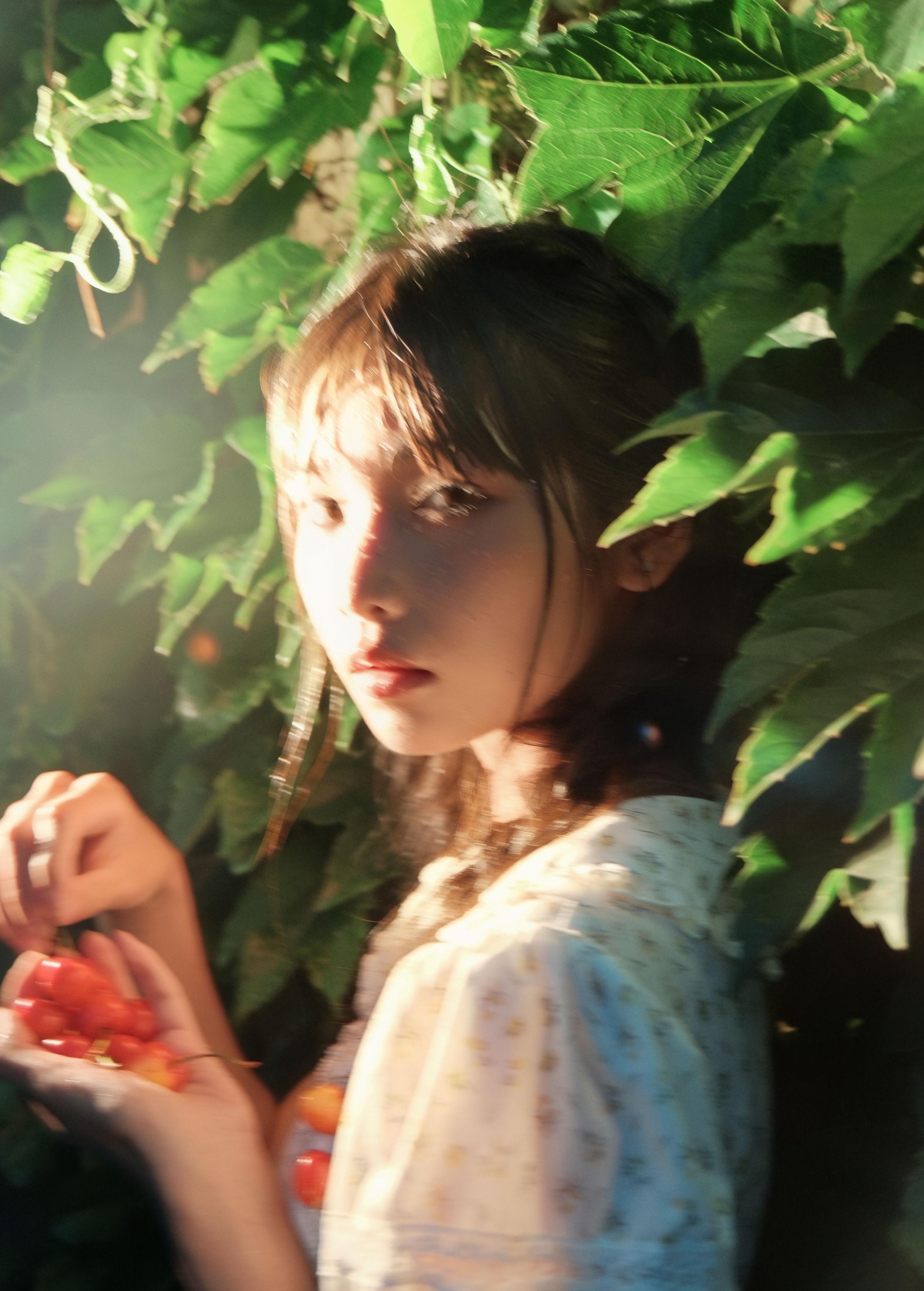 图片[2]-西一奥 – 《Poor Cherries》[28P]-COS写真在线网