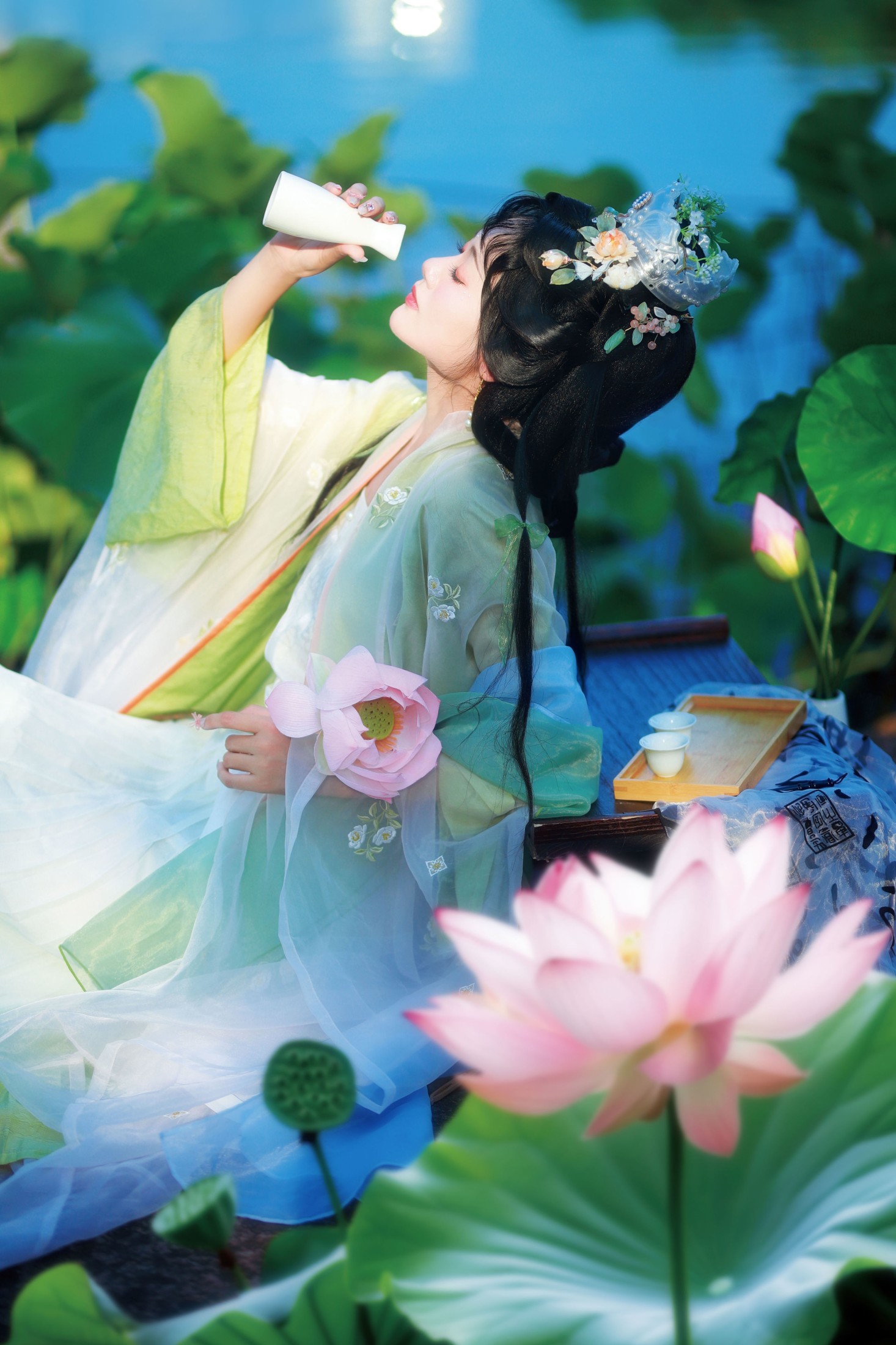 图片[6]-一只大大大李子 – 《荷塘月色》[17P]-COS写真在线网