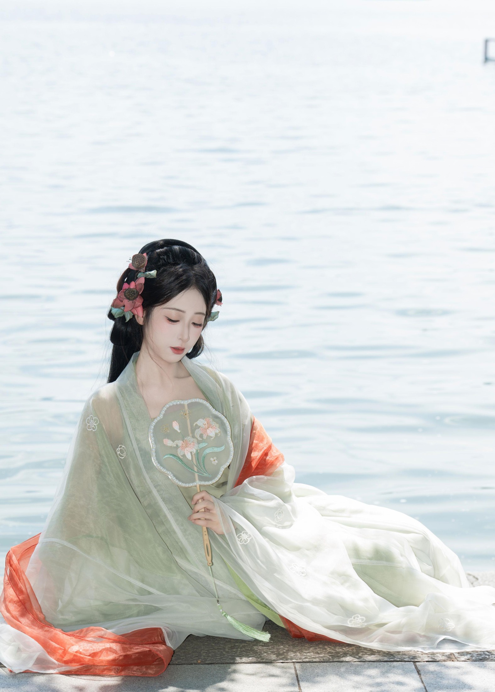 图片[2]-小何 – 《荷花如画》[20P]-COS写真在线网