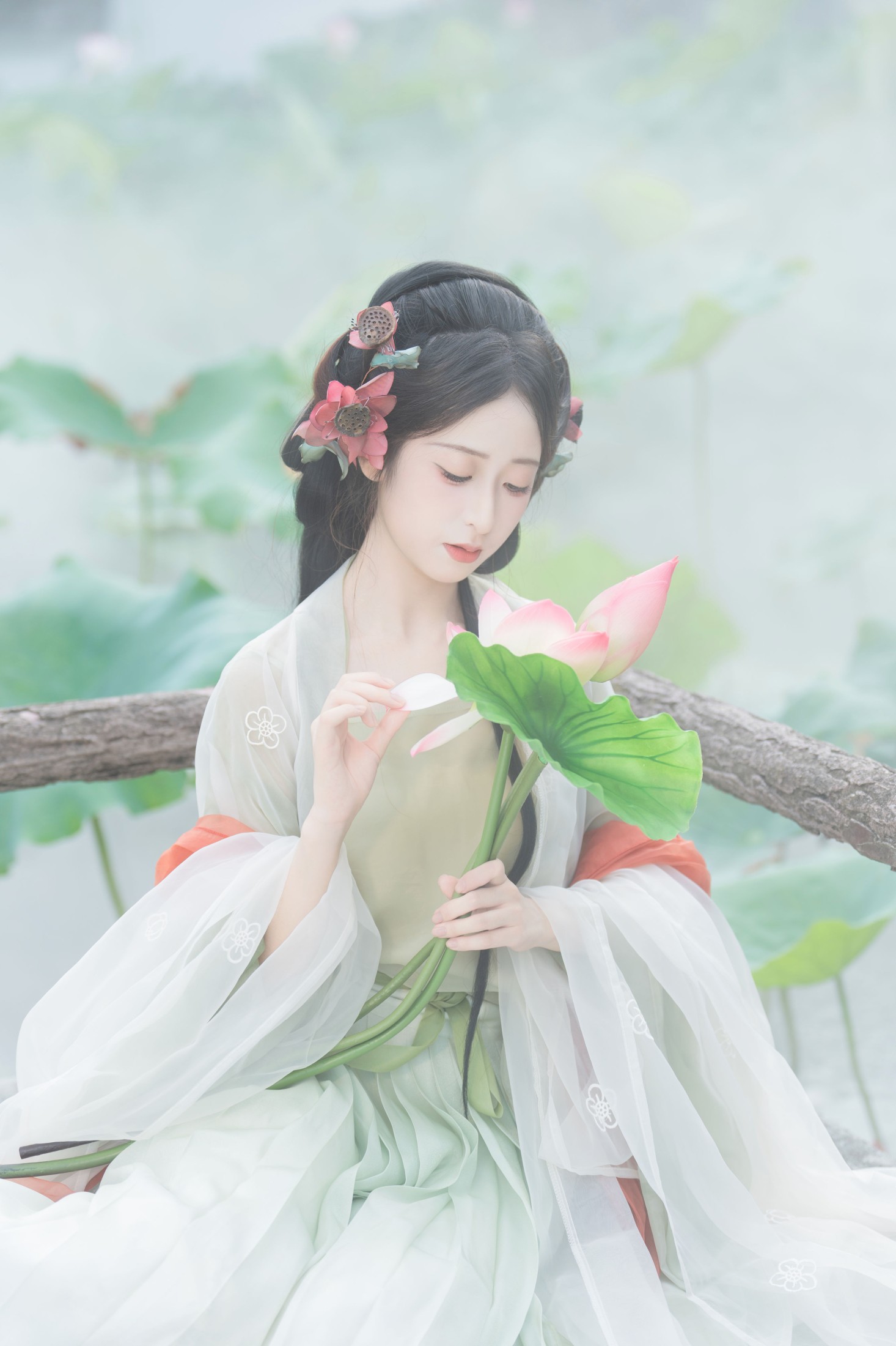 图片[6]-小何 – 《荷花如画》[20P]-COS写真在线网