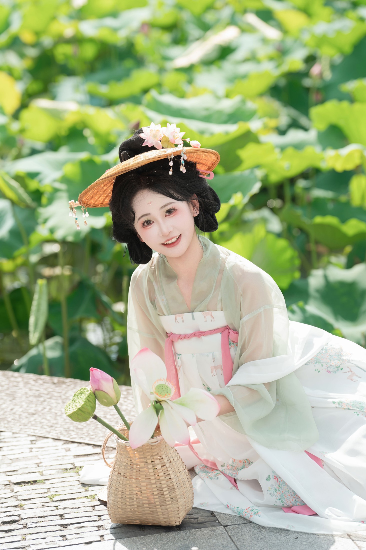 图片[5]-湫一只岁岁 – 《夏日荷花》[18P]-COS写真在线网
