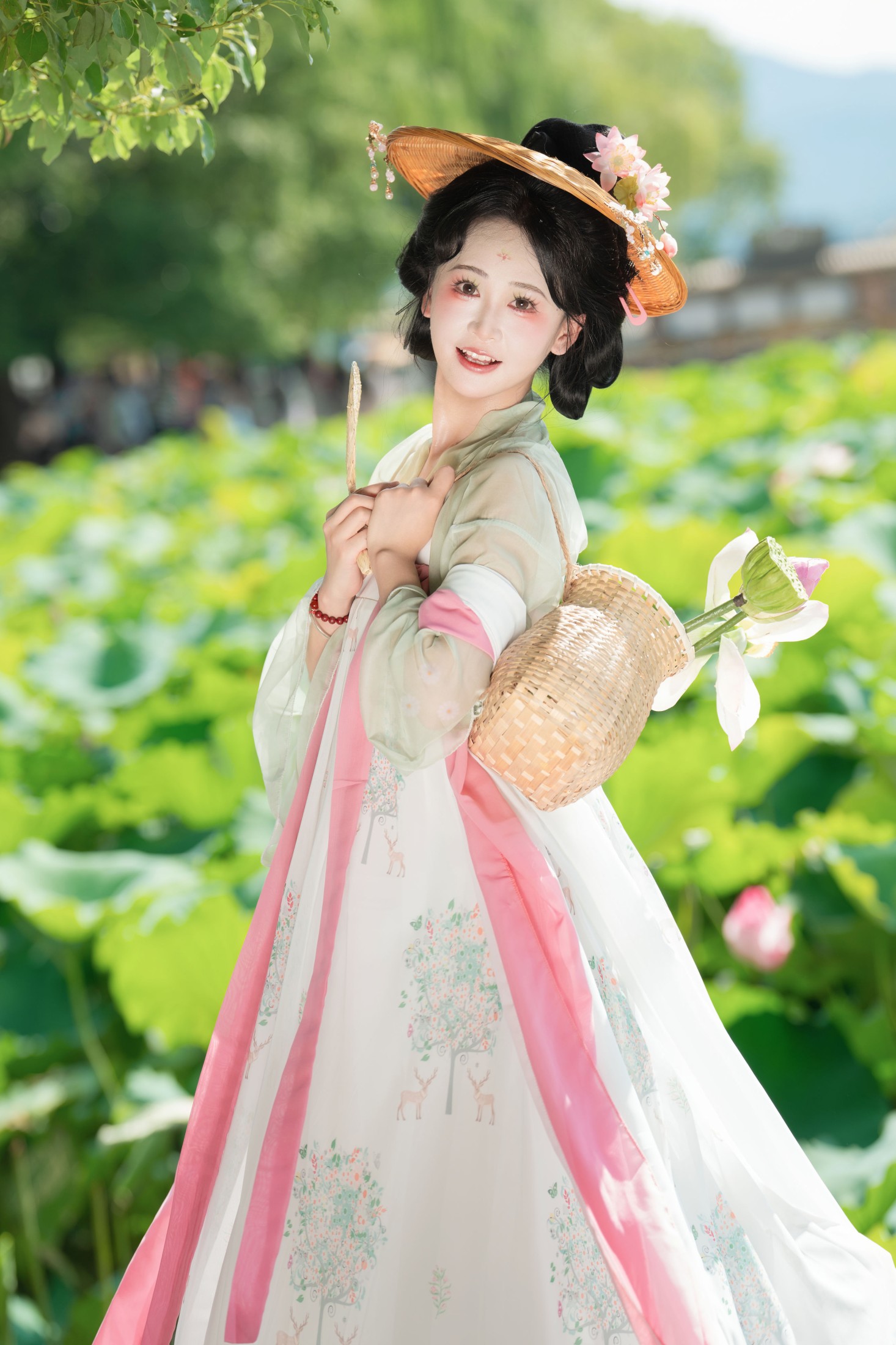 图片[3]-湫一只岁岁 – 《夏日荷花》[18P]-COS写真在线网