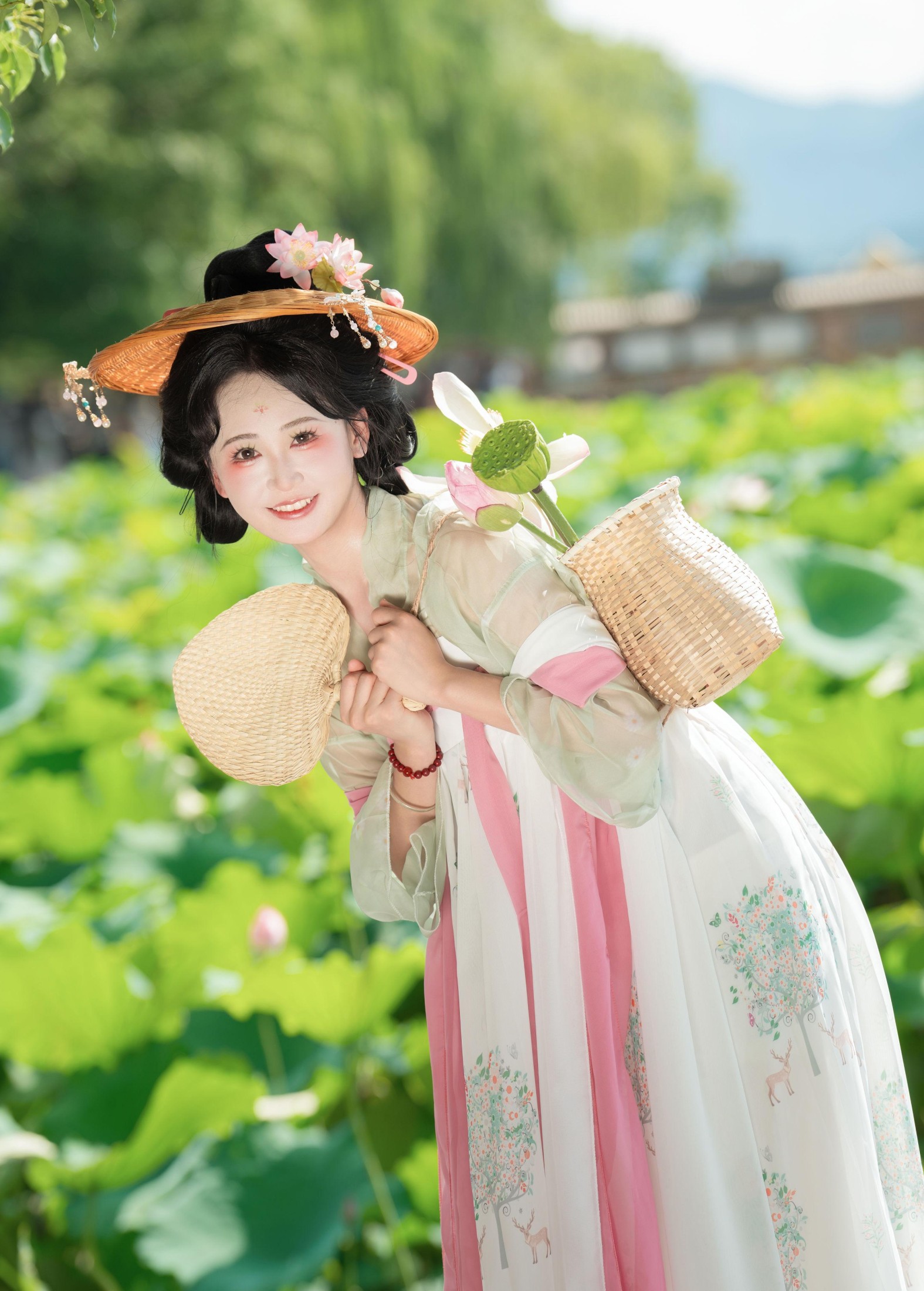 图片[2]-湫一只岁岁 – 《夏日荷花》[18P]-COS写真在线网