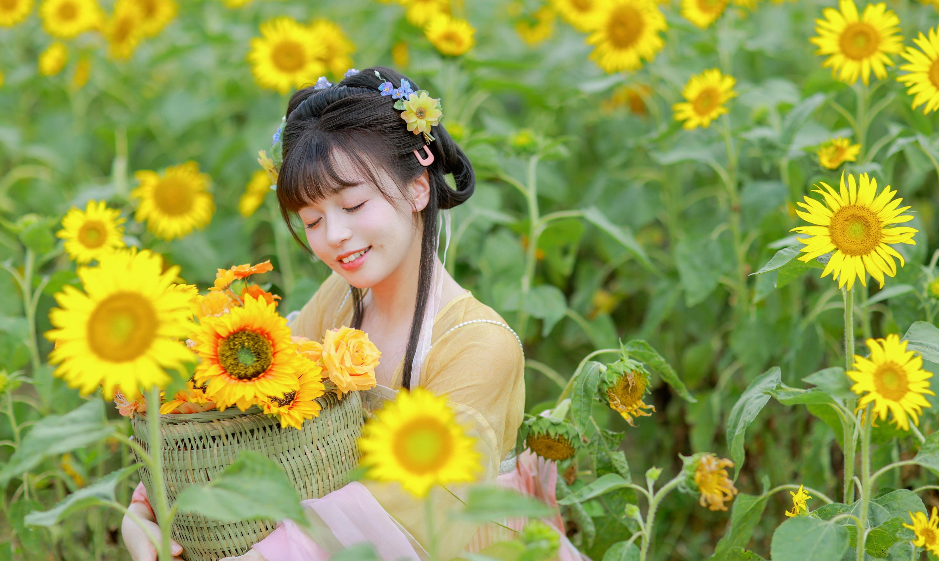 图片[2]-琳琳 – 《这片向日葵已经被本小姐承包了！》[13P]-COS写真在线网