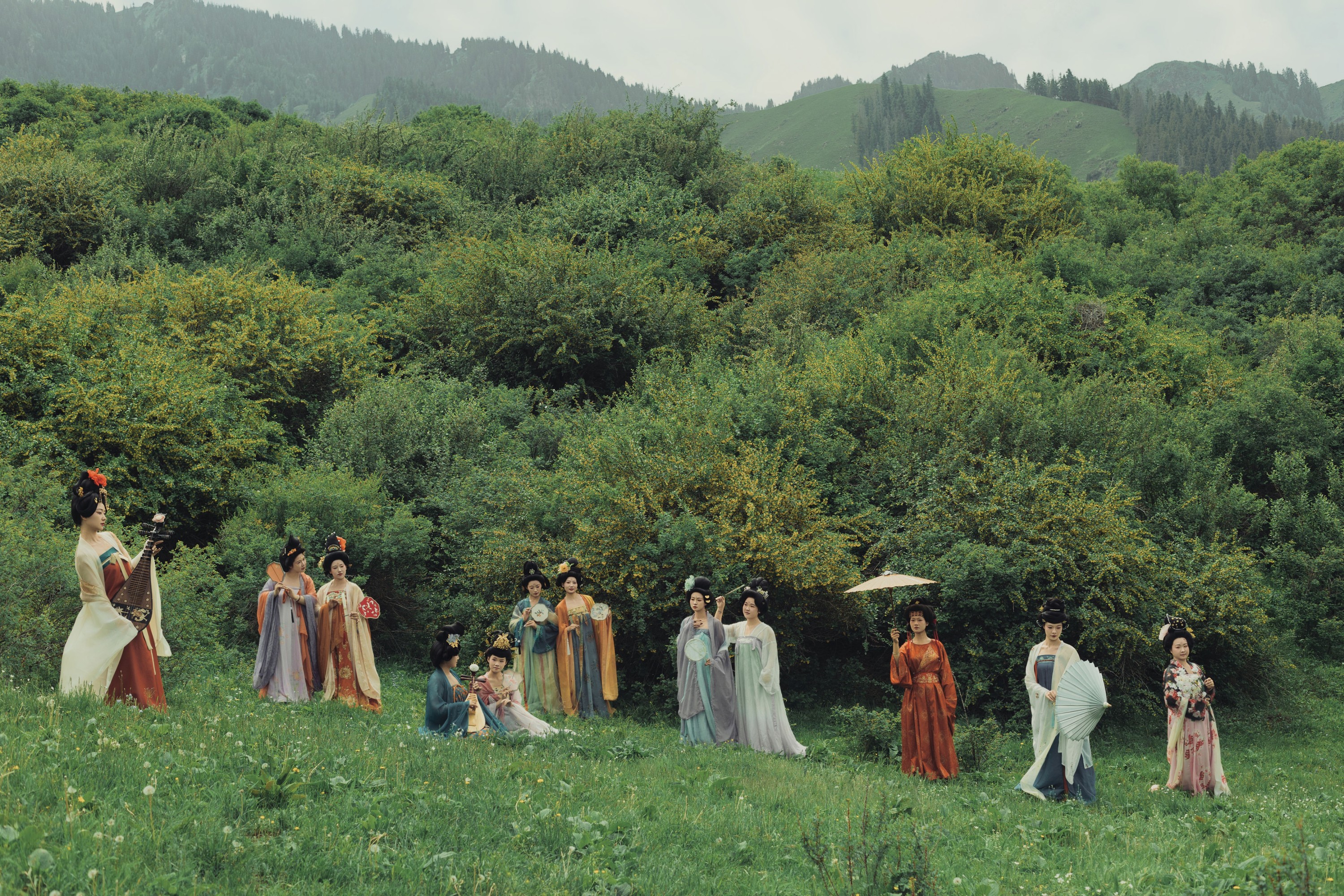图片[3]-佚名 – 《初夏山行》[50P]-COS写真在线网