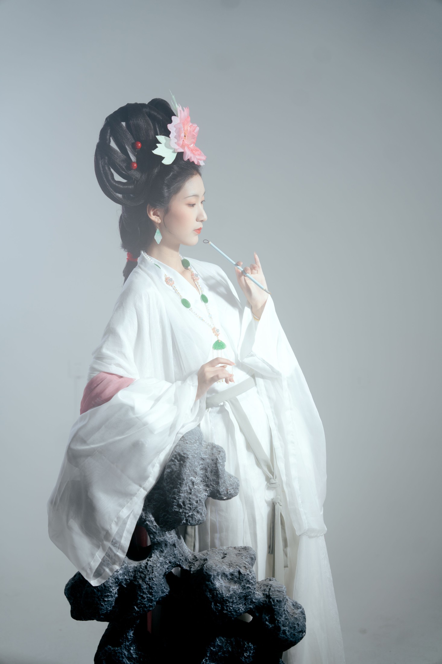 图片[4]-荷里寒 – 《瓷人仿妆 • 思凡》[13P]-COS写真在线网