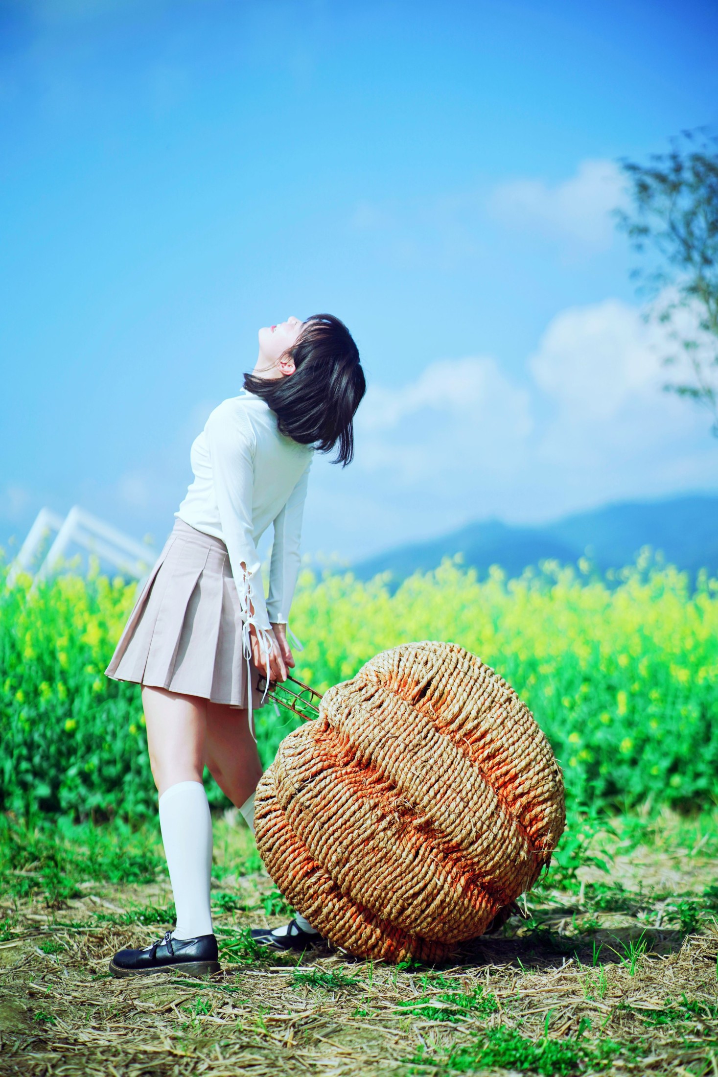 图片[4]-晓颖葵子 – 《春日花田元气少女》[21P]-COS写真在线网