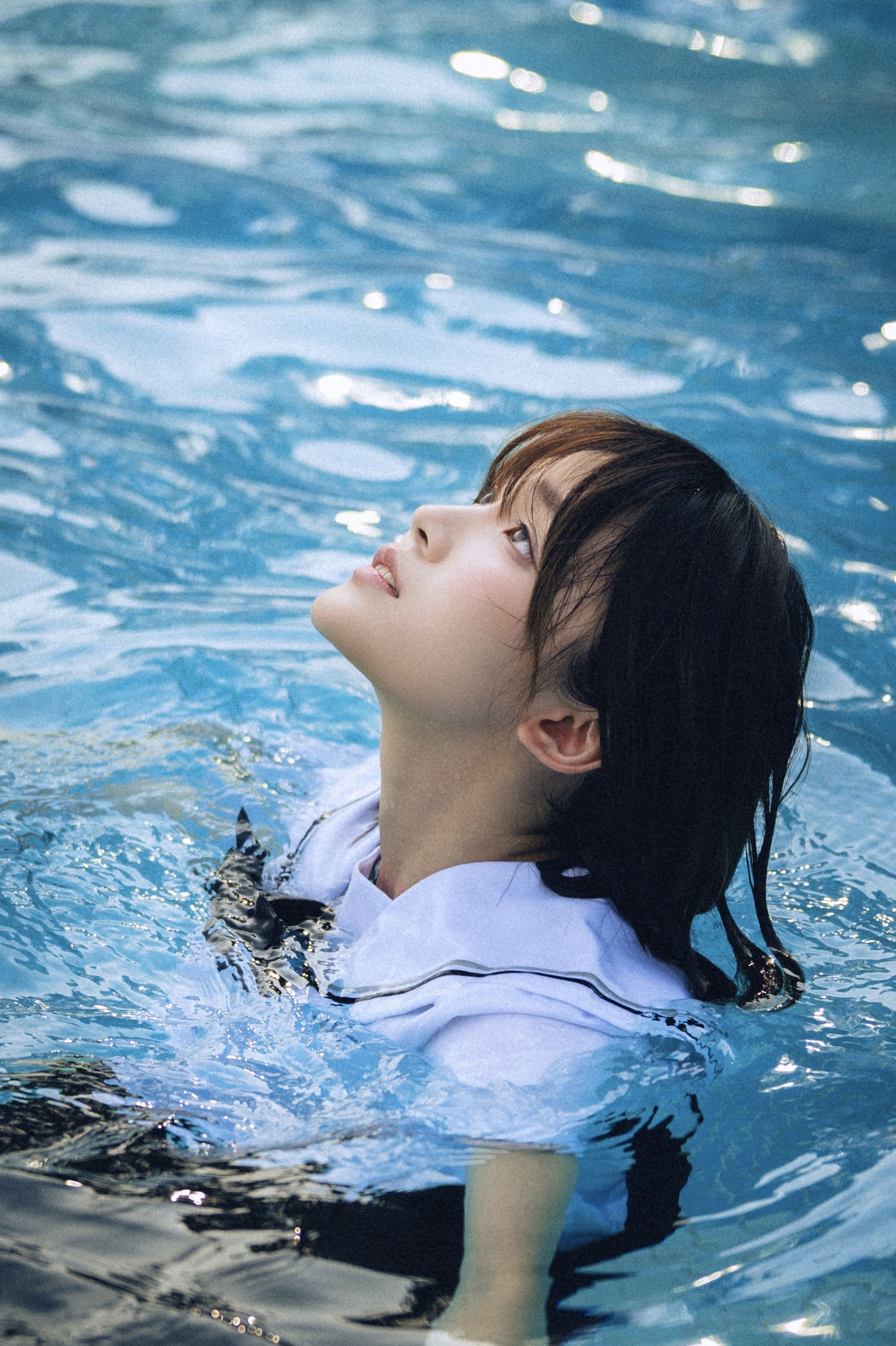 Callmekiki – 《跃入夏天就现在》[16P]-COS写真在线网