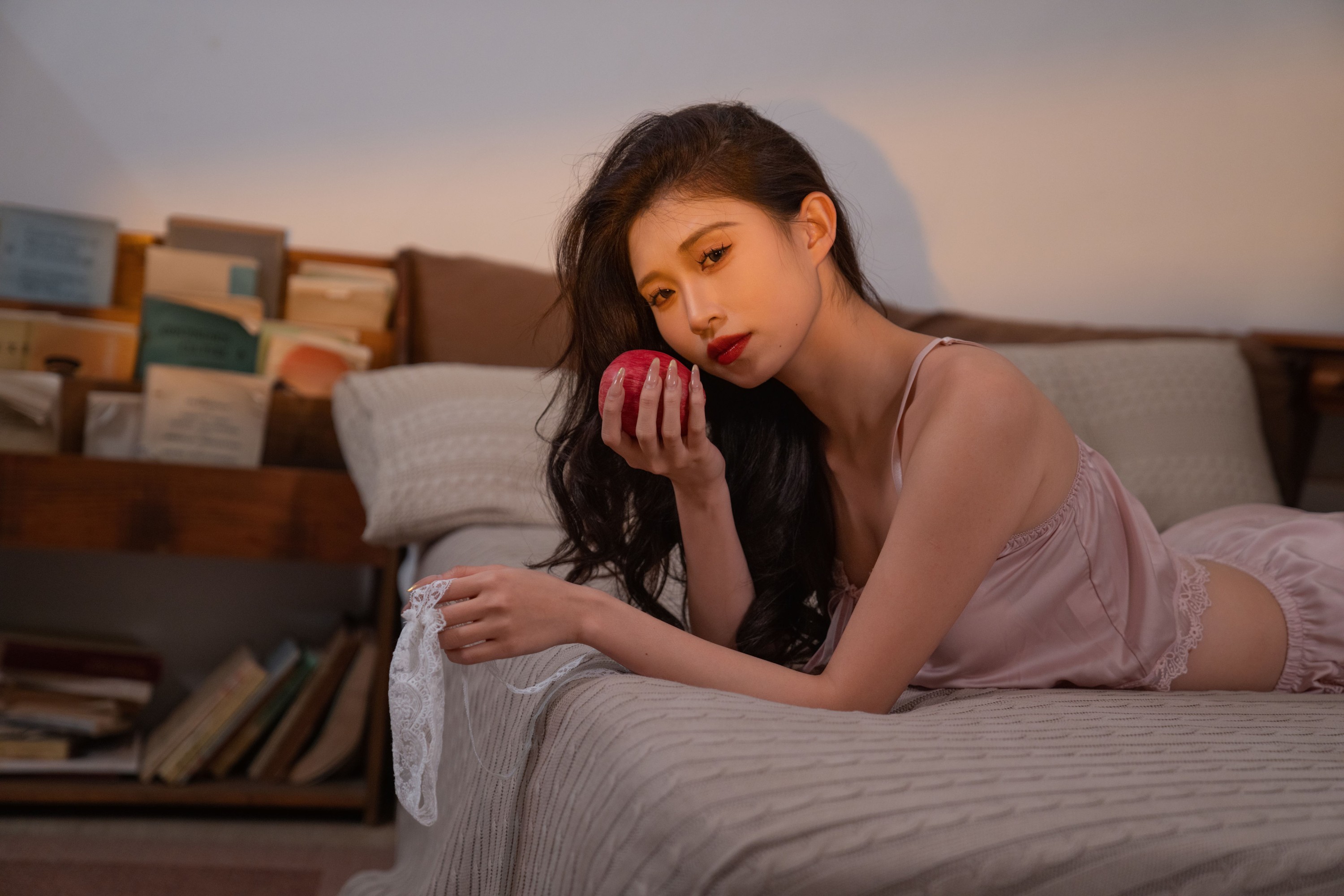 图片[3]-六六 – 《蕾丝与缎的絮语》[33P]-COS写真在线网