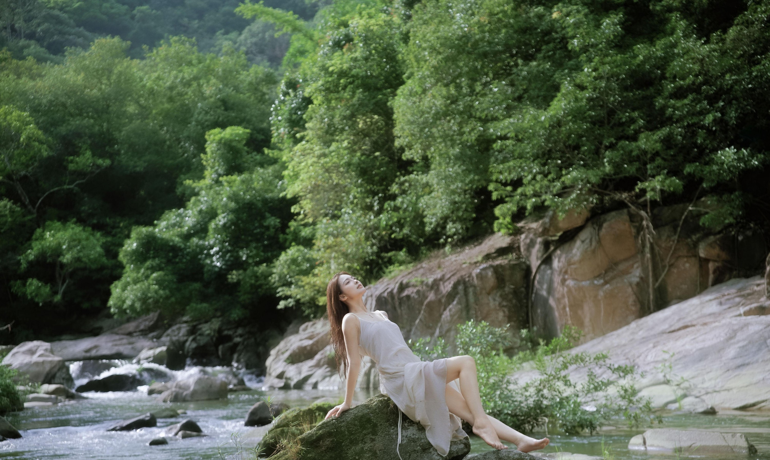 图片[2]-颖儿YY – 《黄裙逐溪・水花漫》[25P]-COS写真在线网