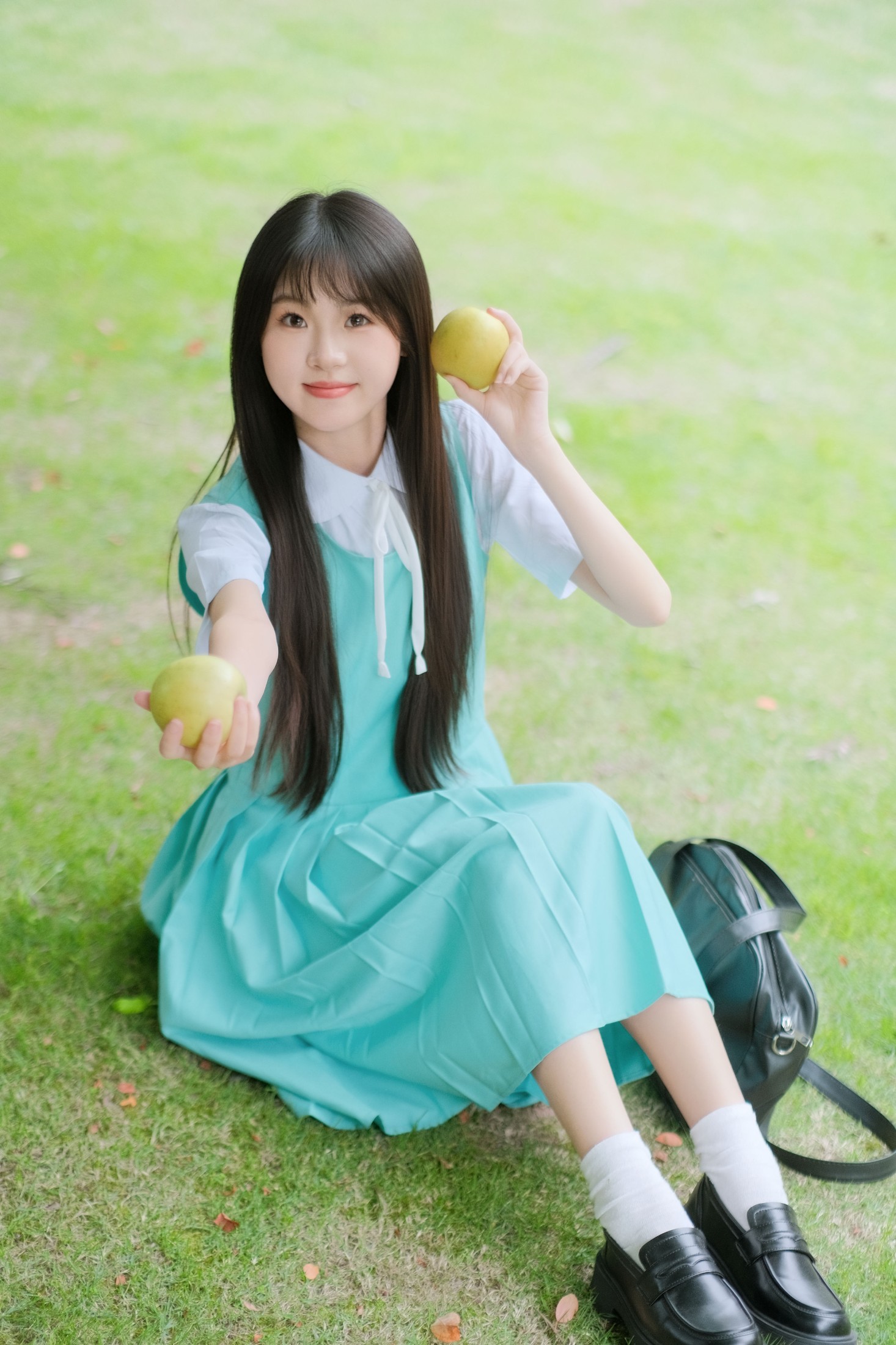 图片[4]-10 – 《空气像青苹果 公车开满花朵》[19P]-COS写真在线网