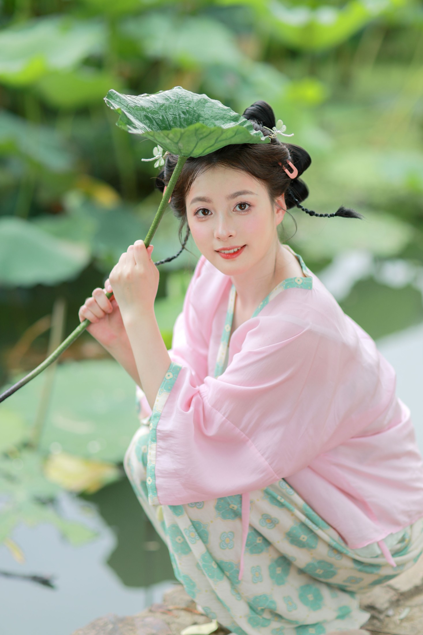 小猫鱼干 – 《树荫照水弄晴柔，闲看蜻蜓立荷头》[13P]-COS写真在线网