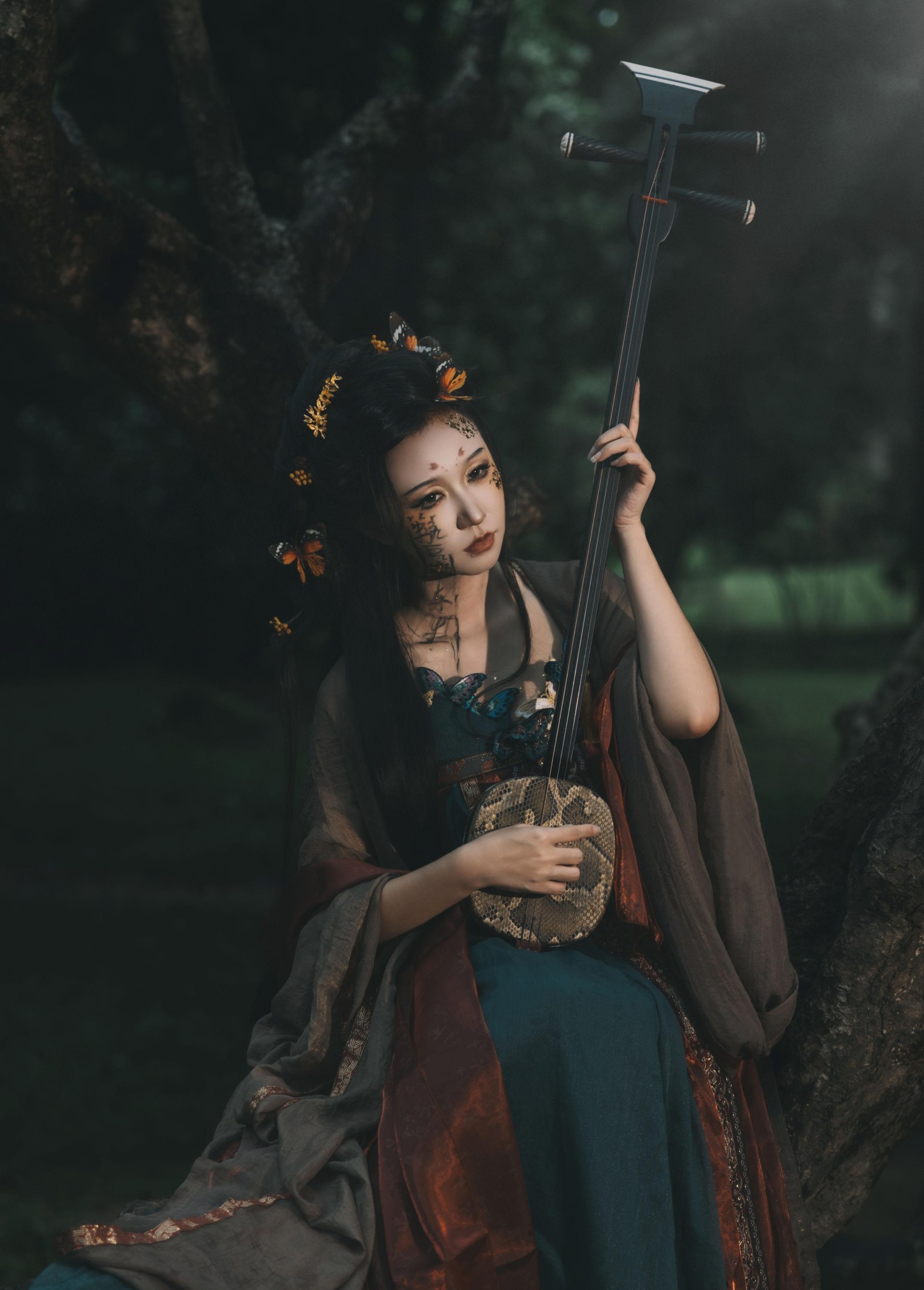 图片[2]-是琳琳呀 – 《枯蝶》[25P]-COS写真在线网