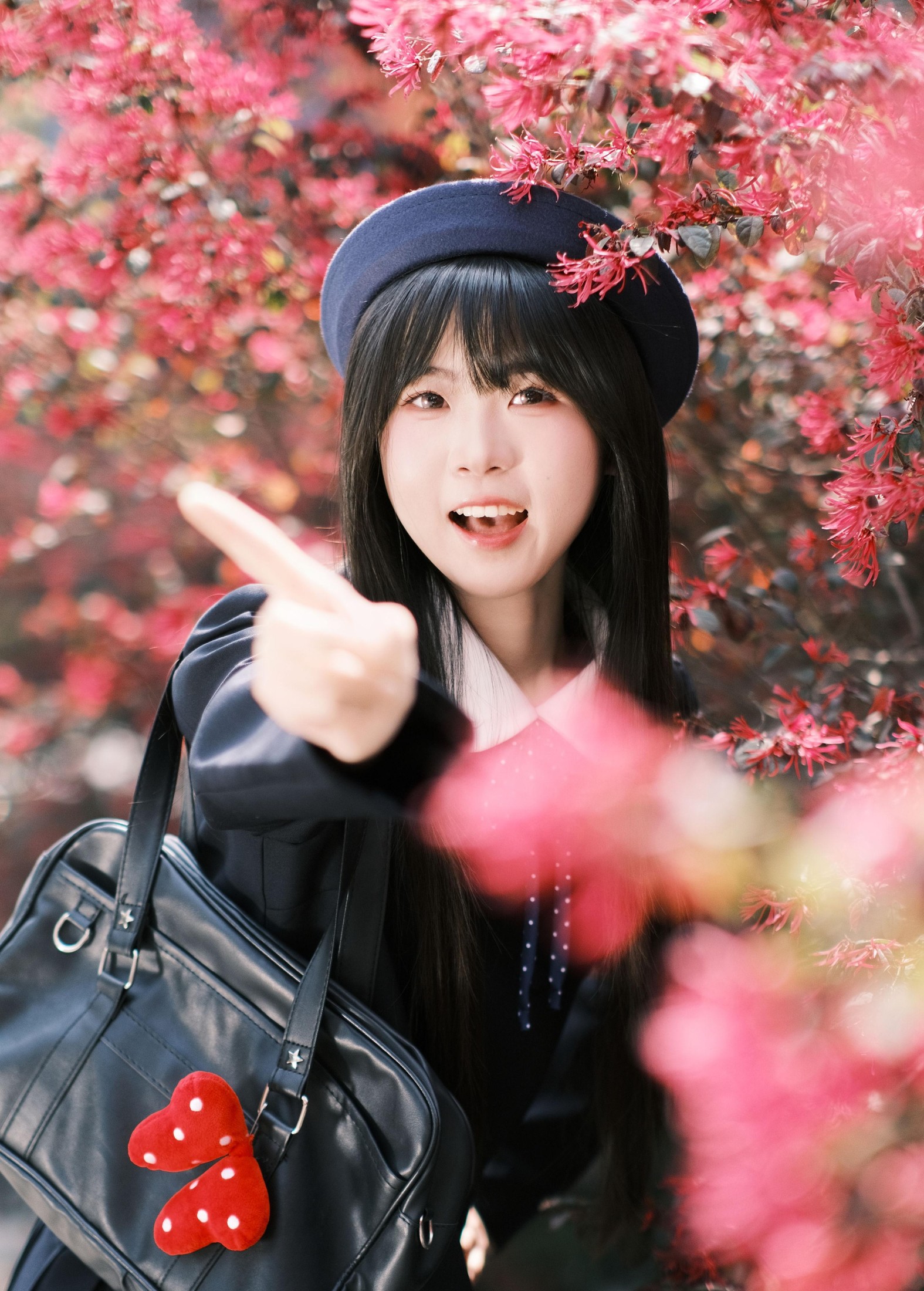 图片[2]-10 – 《想不到吧路边绿化的红继木拍出来这么好看》[18P]-COS写真在线网