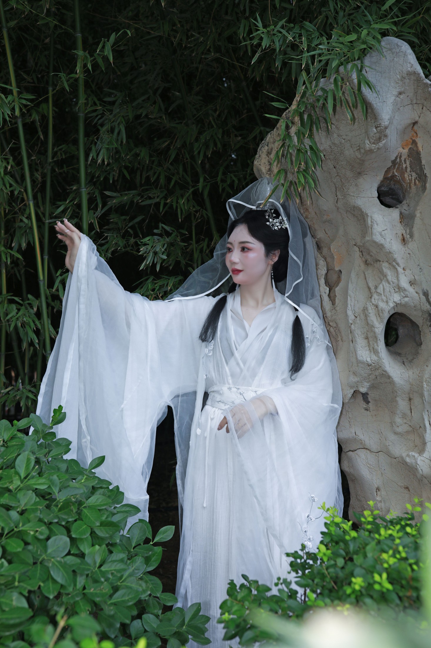 图片[5]-辉儿 – 《汉服菩萨装写真–济南豹突泉》[28P]-COS写真在线网