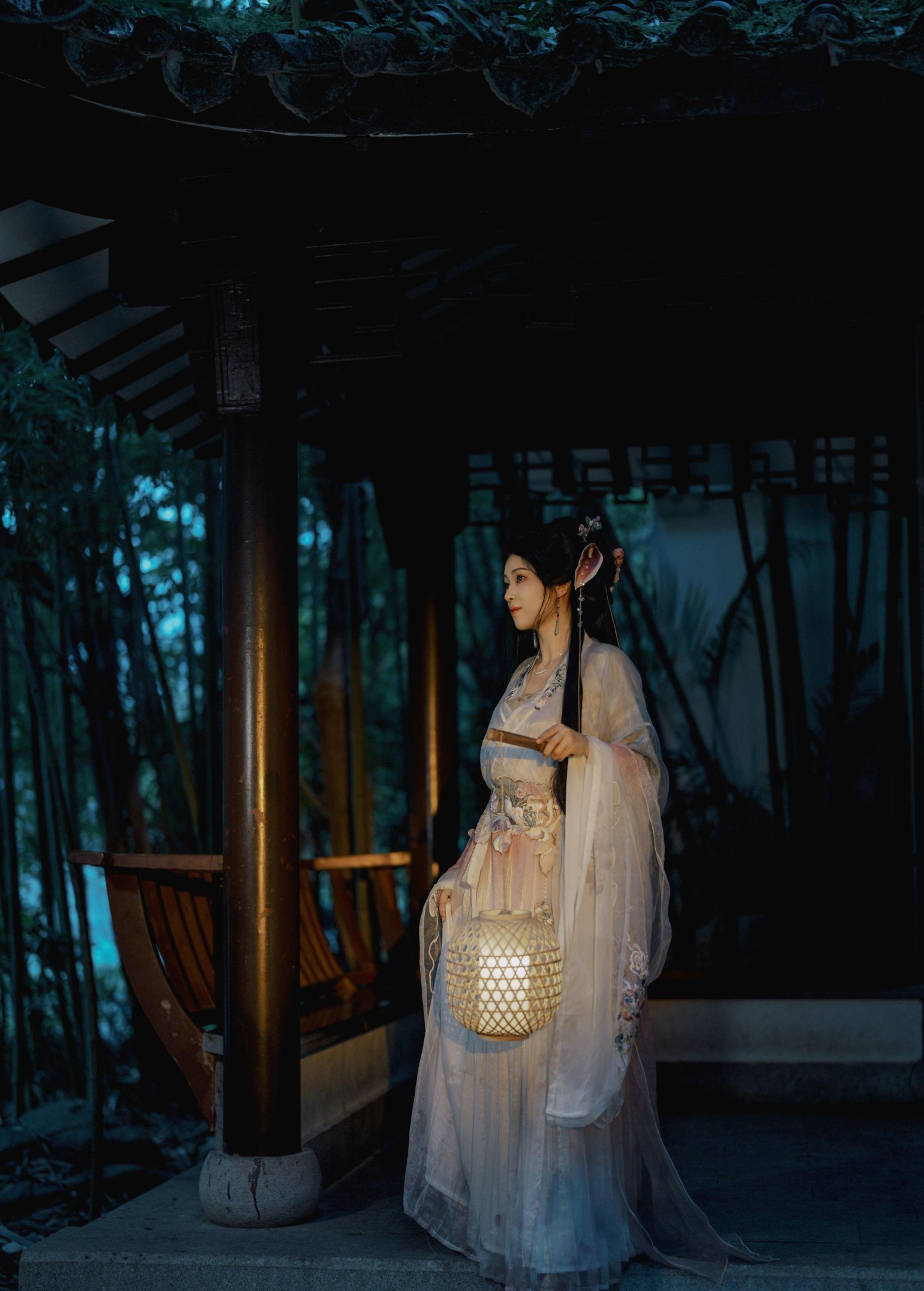图片[2]-小倩 – 《SONY A7C2直出人像（干货分享七）》[14P]-COS写真在线网