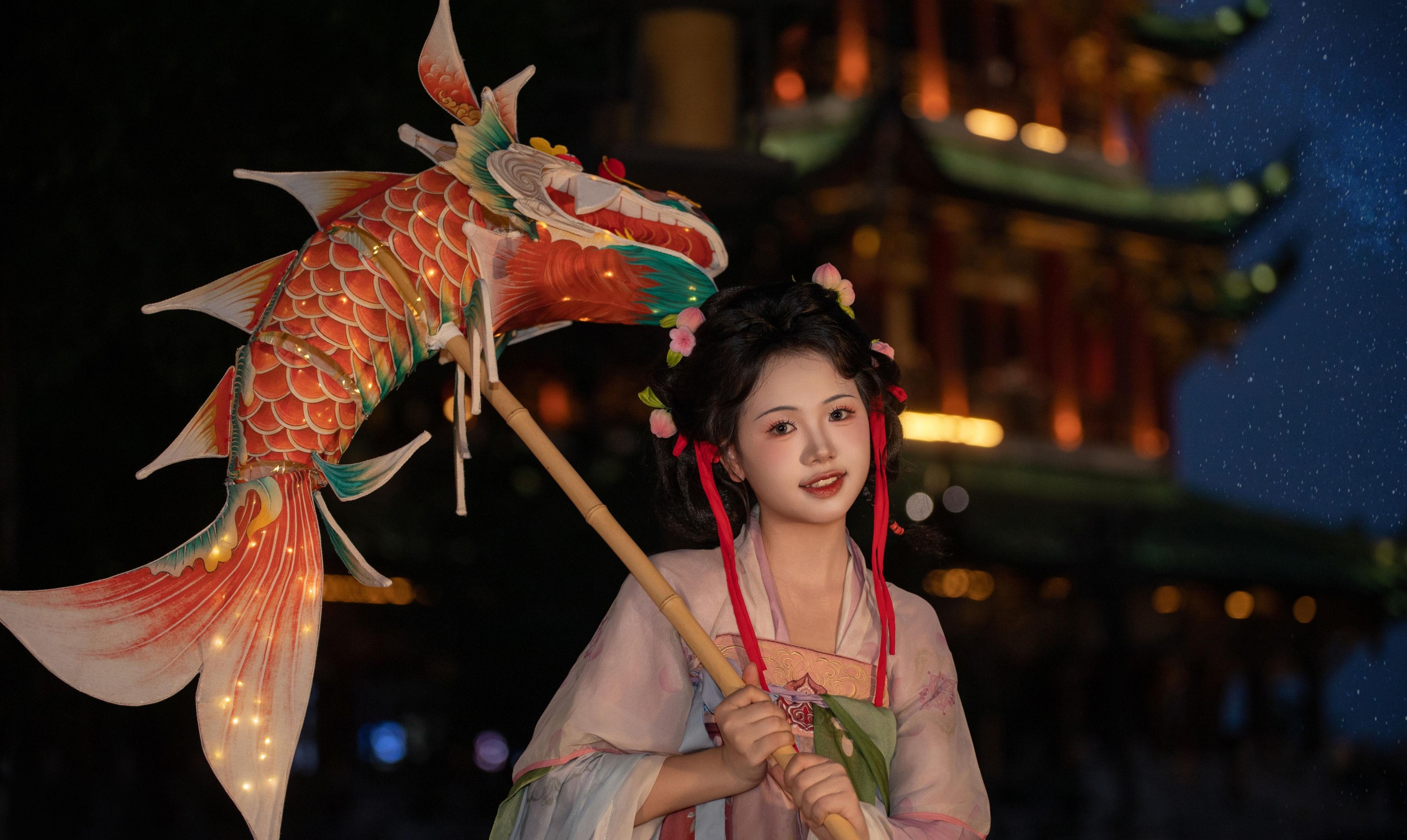 图片[2]-糯米小团子 – 《锦鲤-夜景》[13P]-COS写真在线网