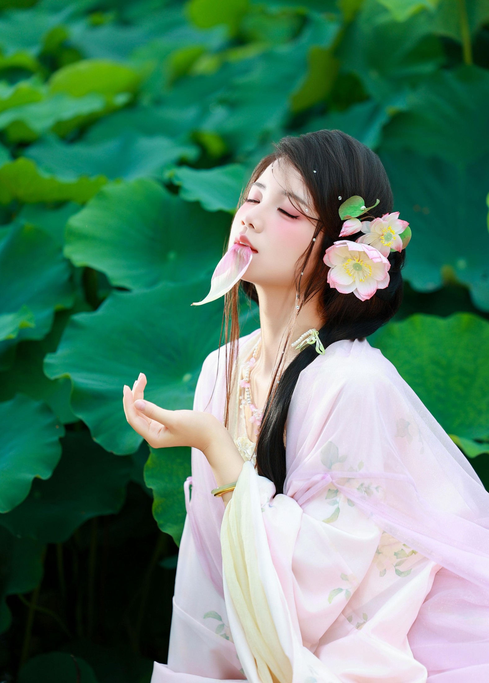 图片[2]-小杜同学 – 《蕊花中》[56P]-COS写真在线网