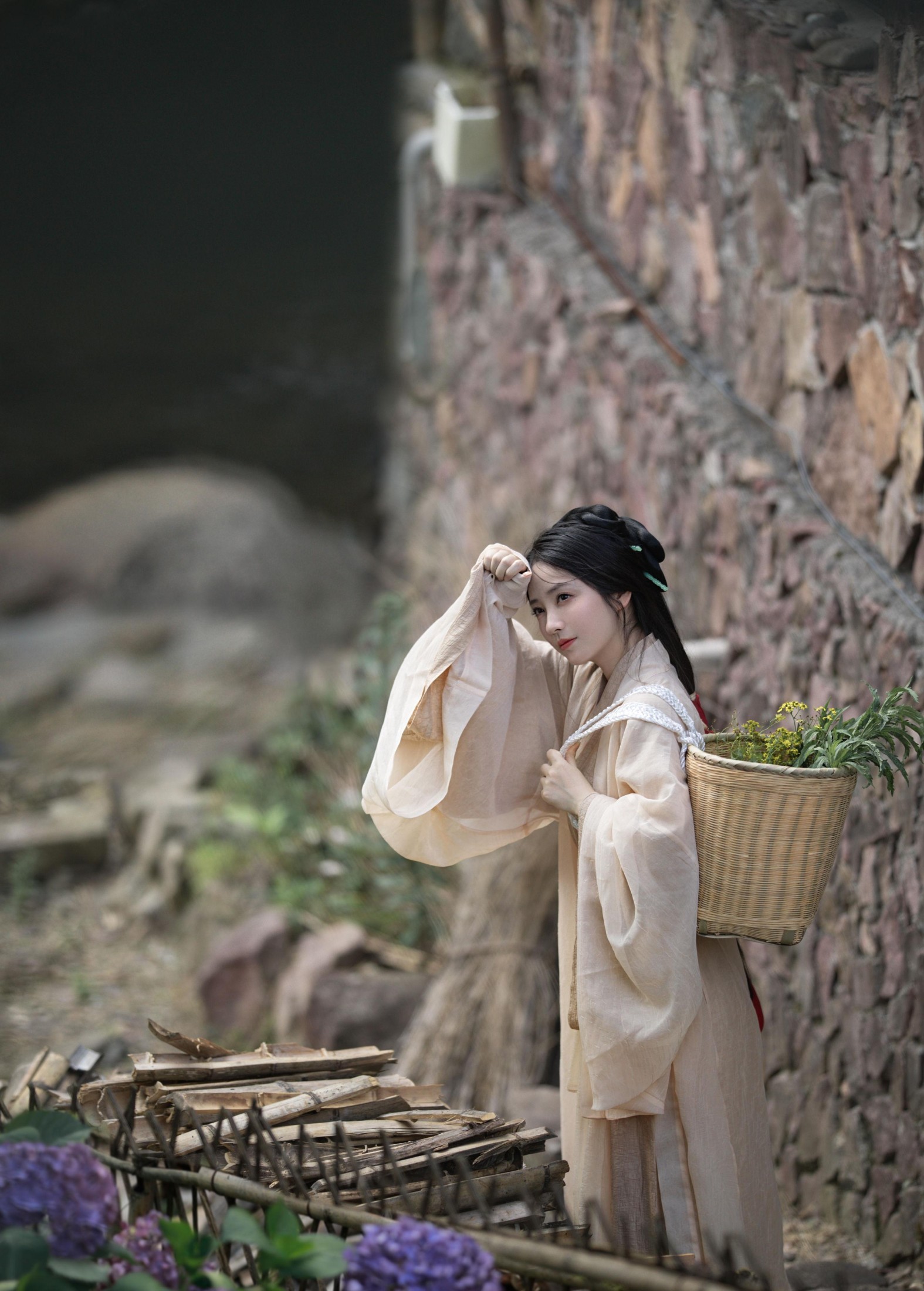 图片[2]-小温暖想要个大太阳  – 《初夏游张园》[17P]-COS写真在线网