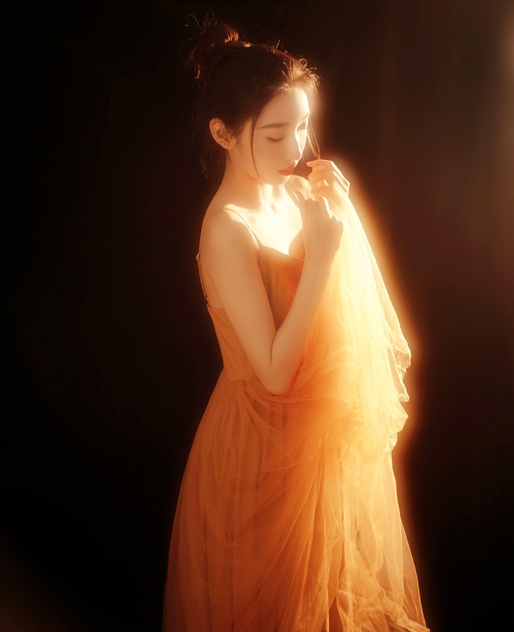 图片[2]-Yulia – 《黄灯下的芭蕾》[18P]-COS写真在线网