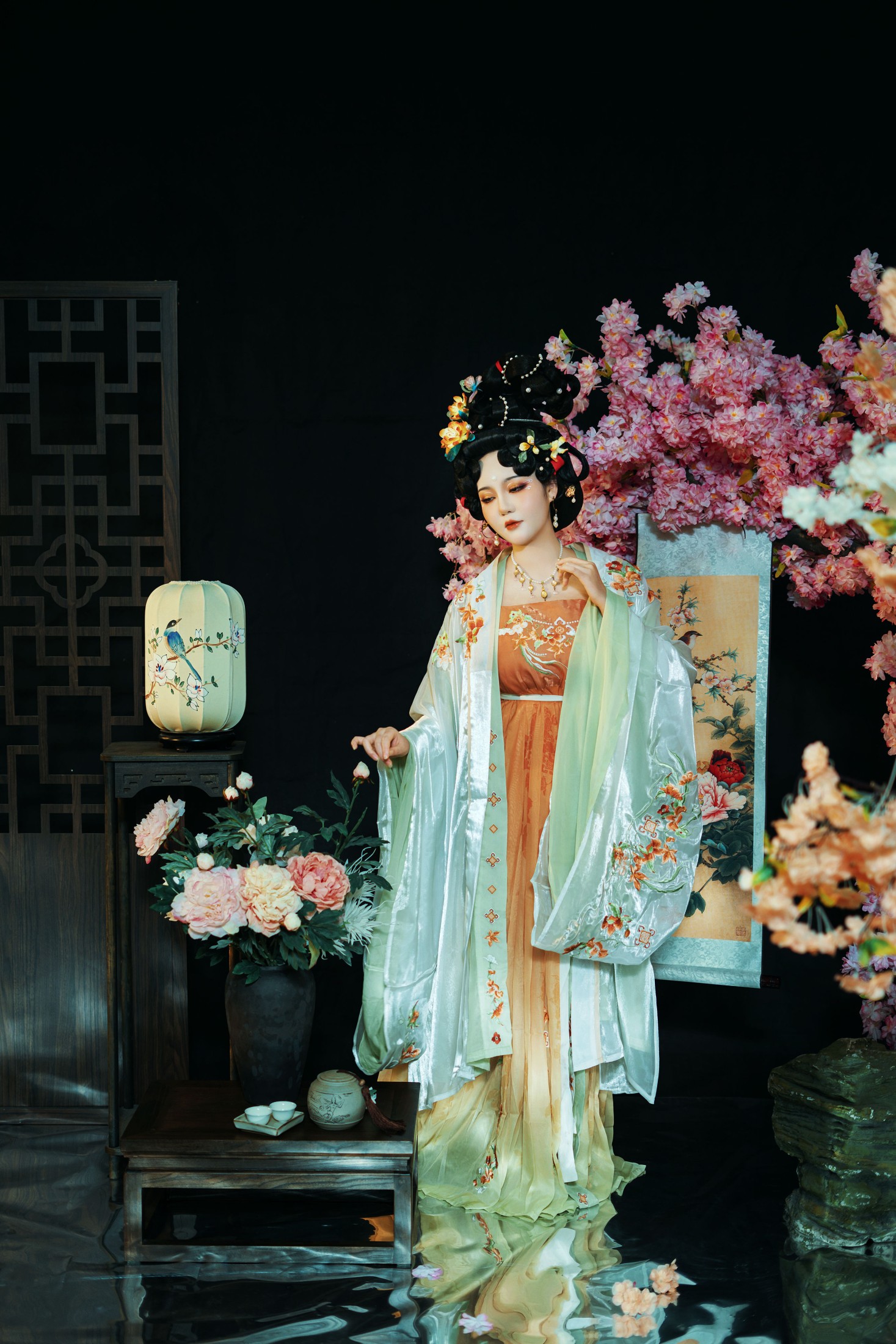诸葛 – 《国色天香》[15P]-COS写真在线网