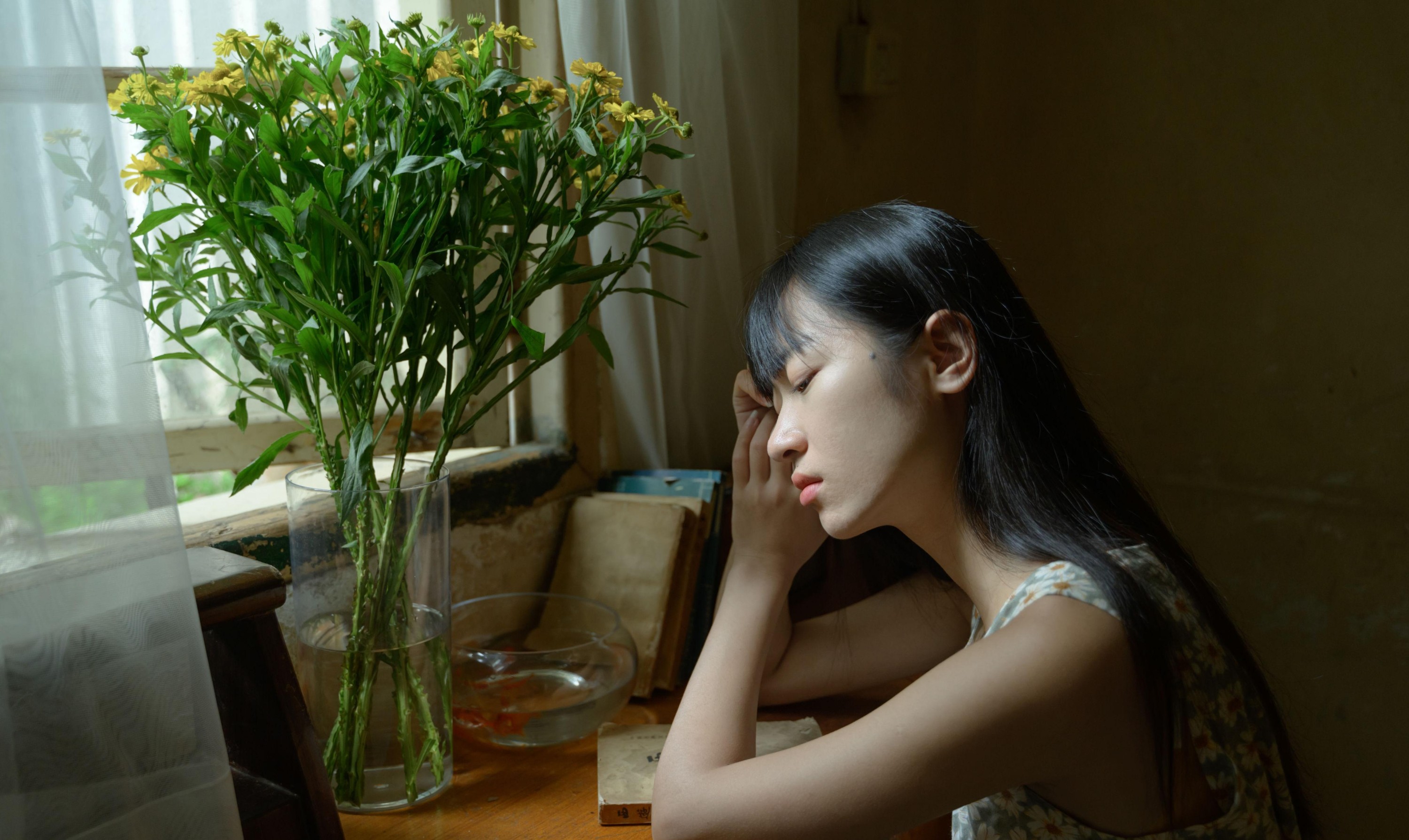 图片[2]-山野小果 – 《房间》[34P]-COS写真在线网
