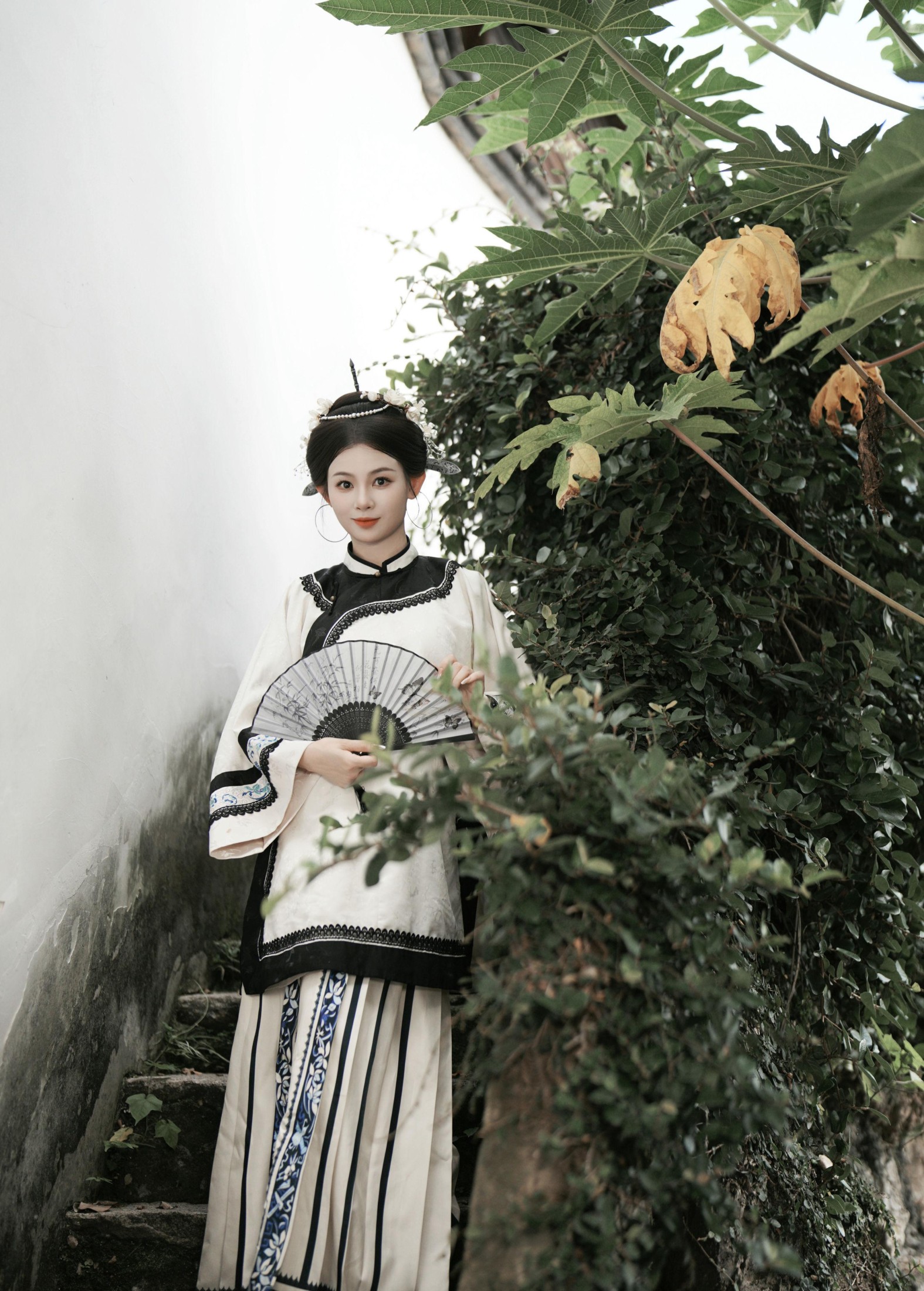 图片[2]-洛宁-唐 – 《三把刀人像拍摄（黑白双煞）》[27P]-COS写真在线网