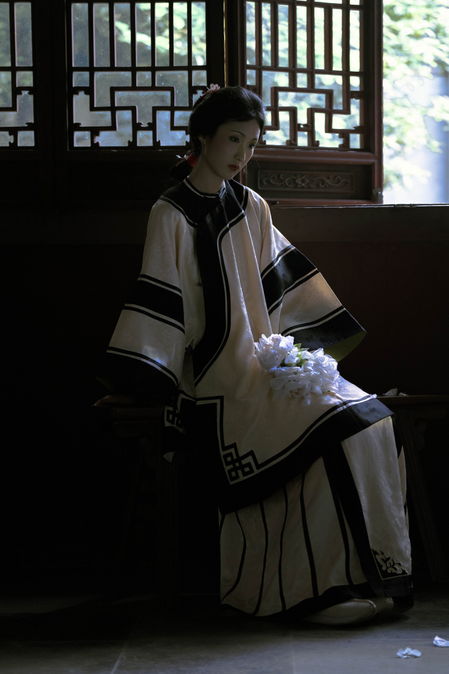 图片[3]-荷里寒 – 《枯寂人生》[28P]-COS写真在线网