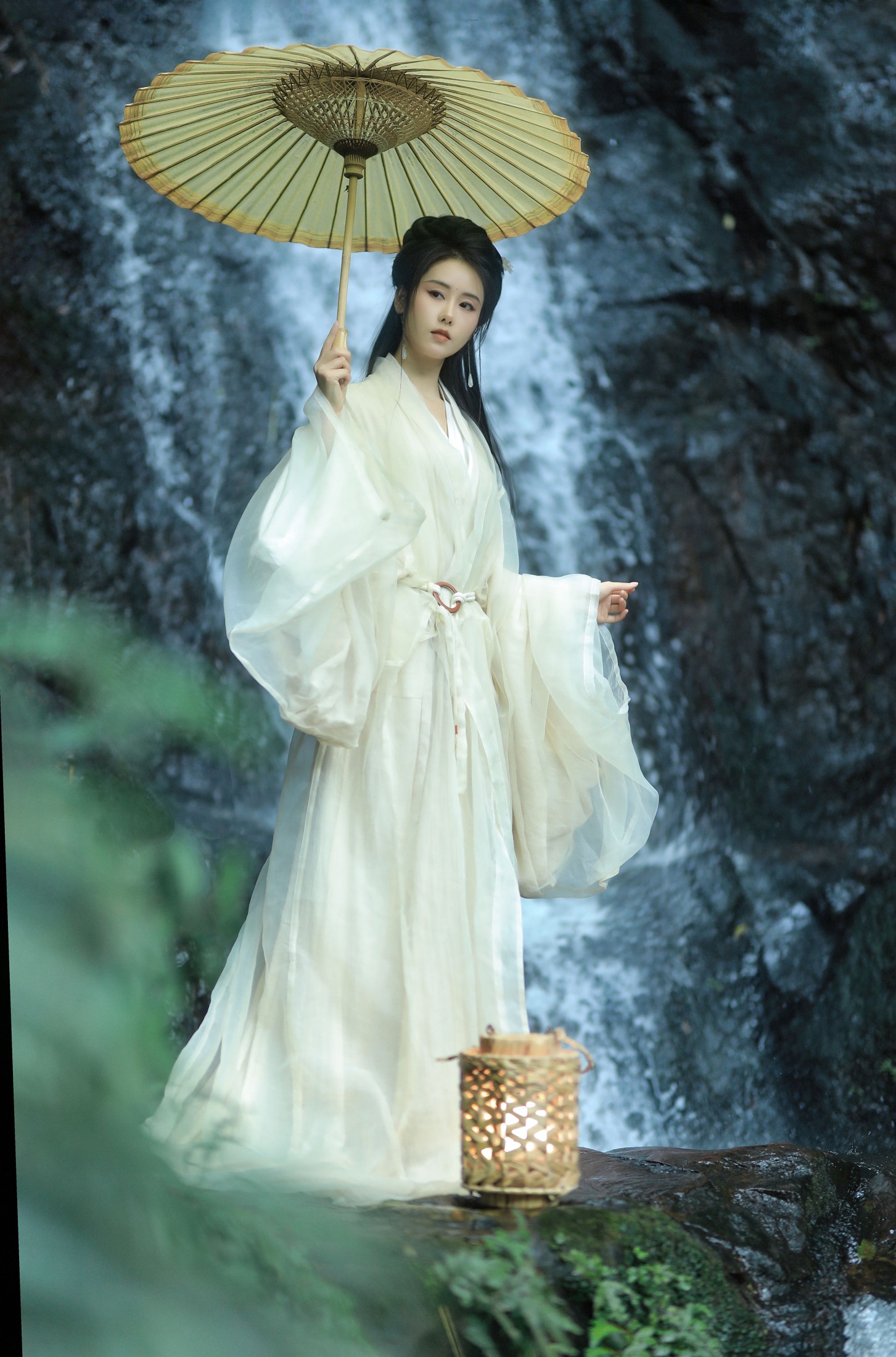 人间月-素尘 – 《山月》[17P]-COS写真在线网