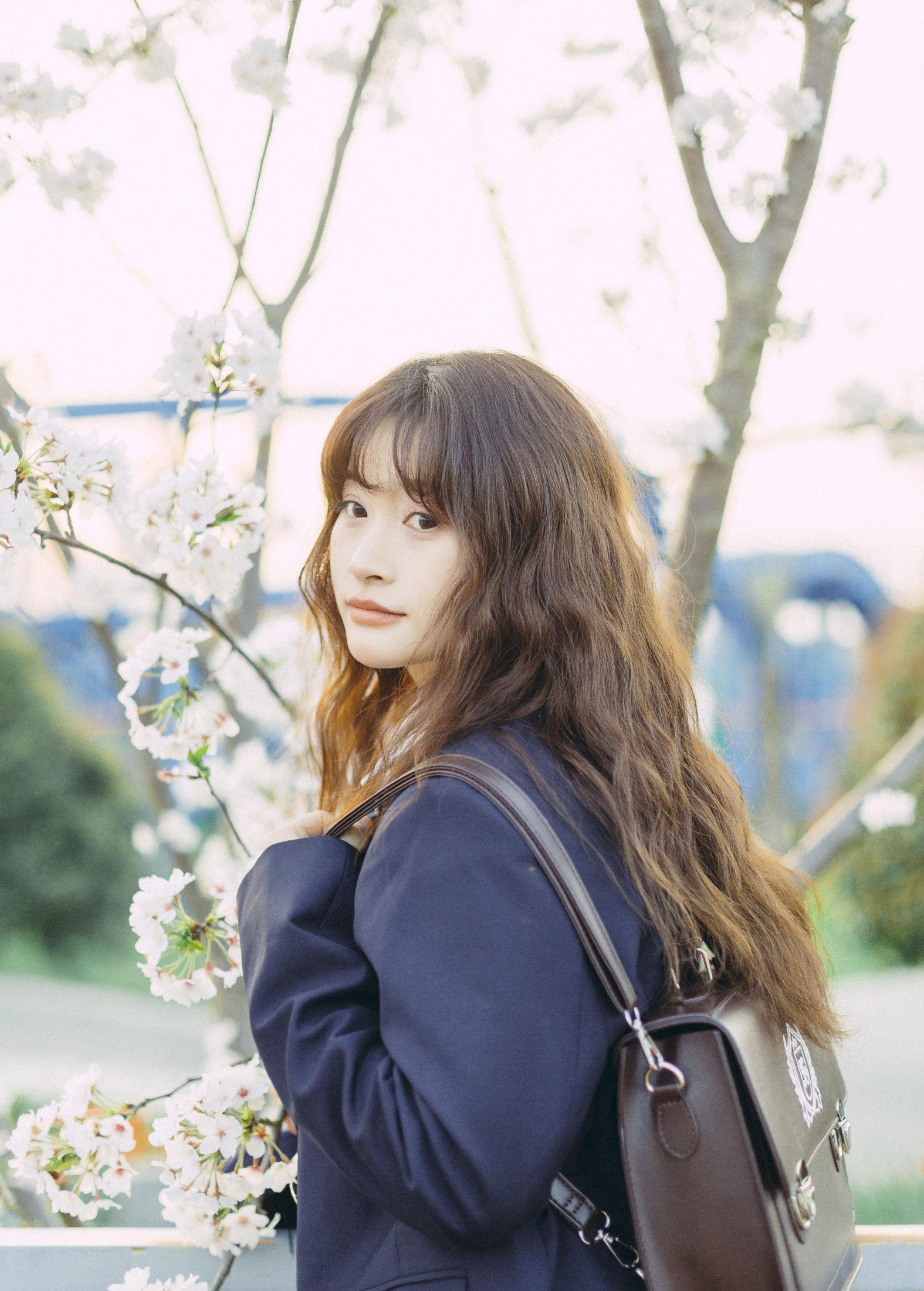 图片[2]-是三三吖 – 《樱花树下》[18P]-COS写真在线网