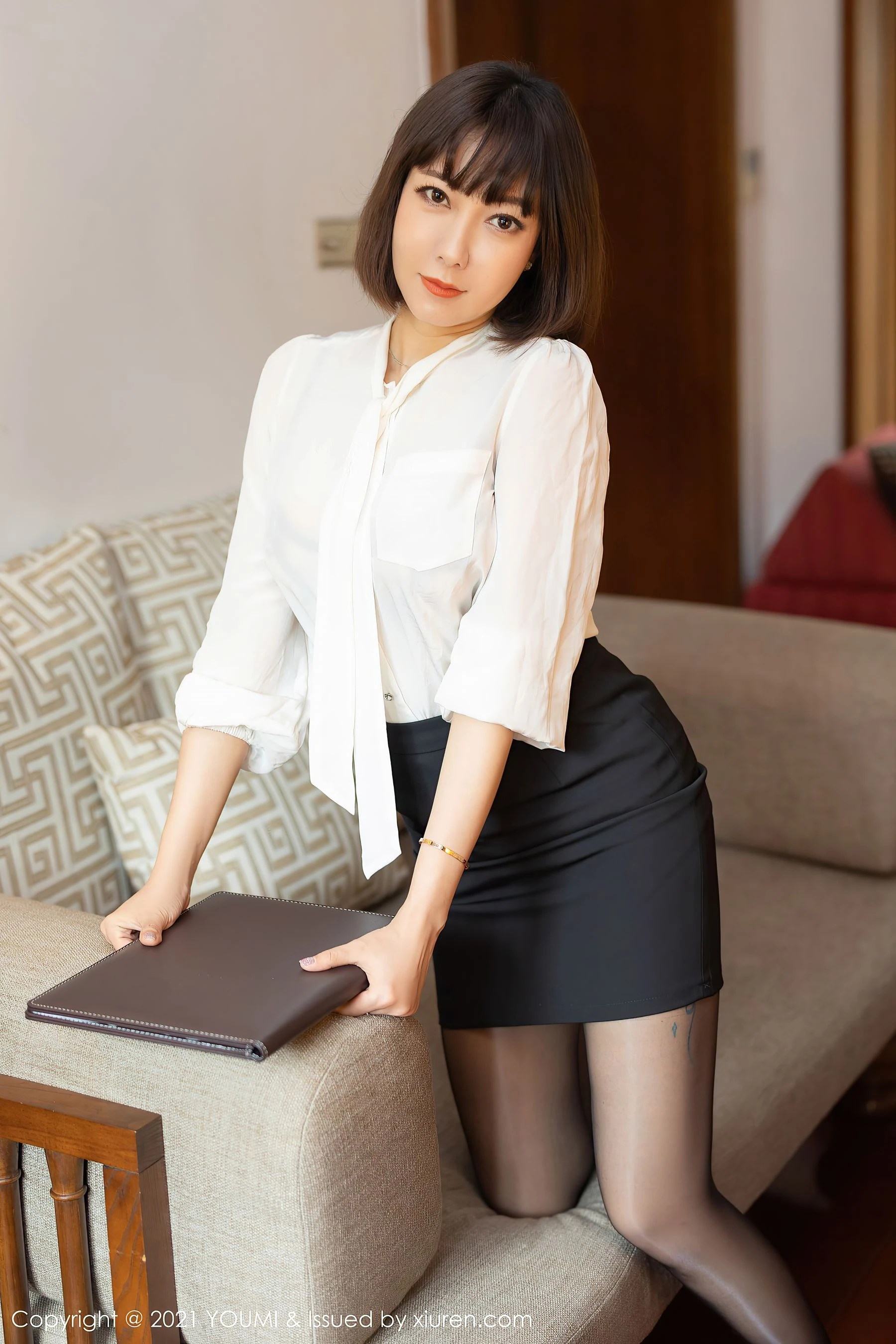 图片[6]-尤蜜荟YouMi Vol.662 果儿Victoria-COS写真在线网