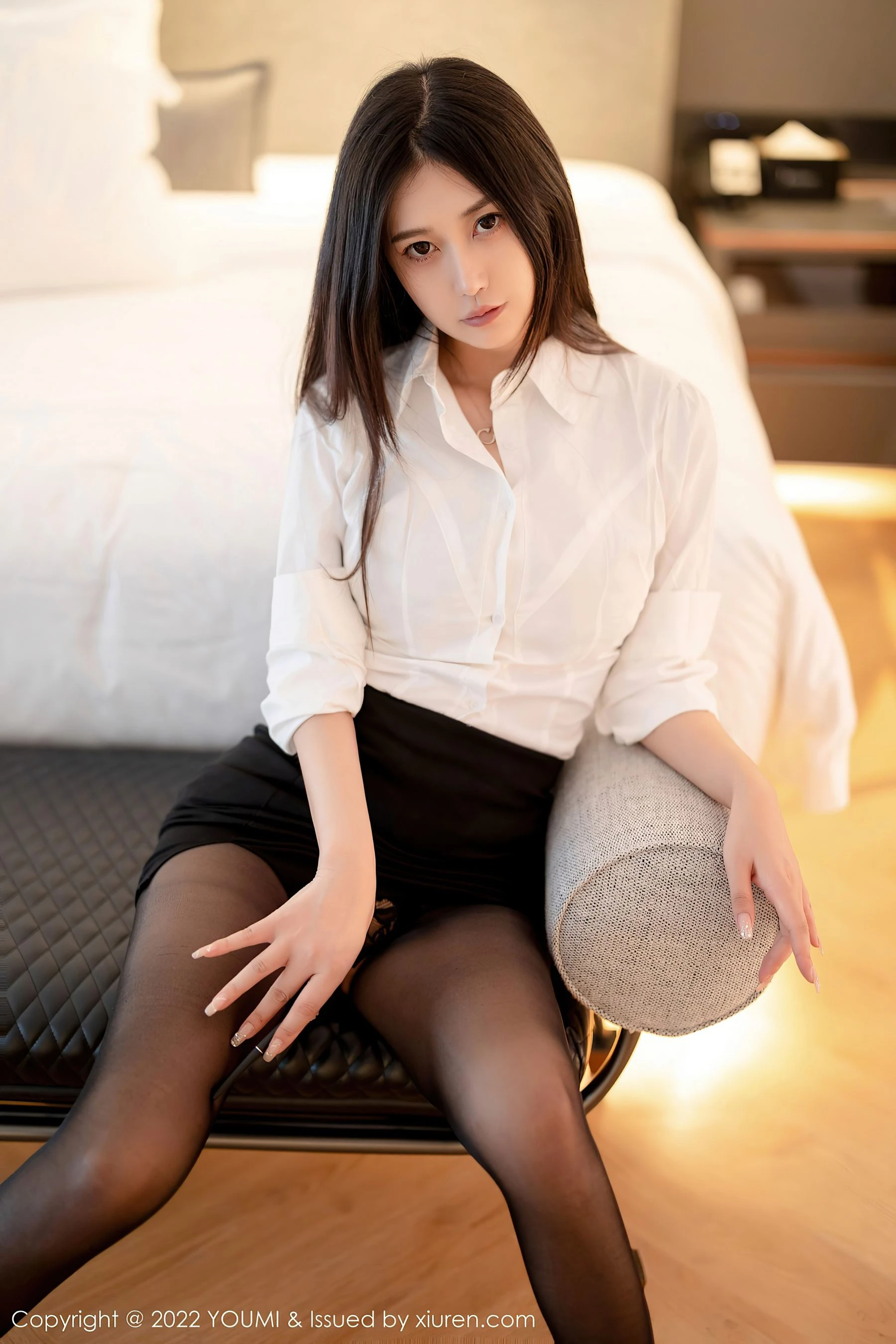 图片[4]-尤蜜荟 VOL.827 laura阿姣 黑丝美腿-COS写真在线网