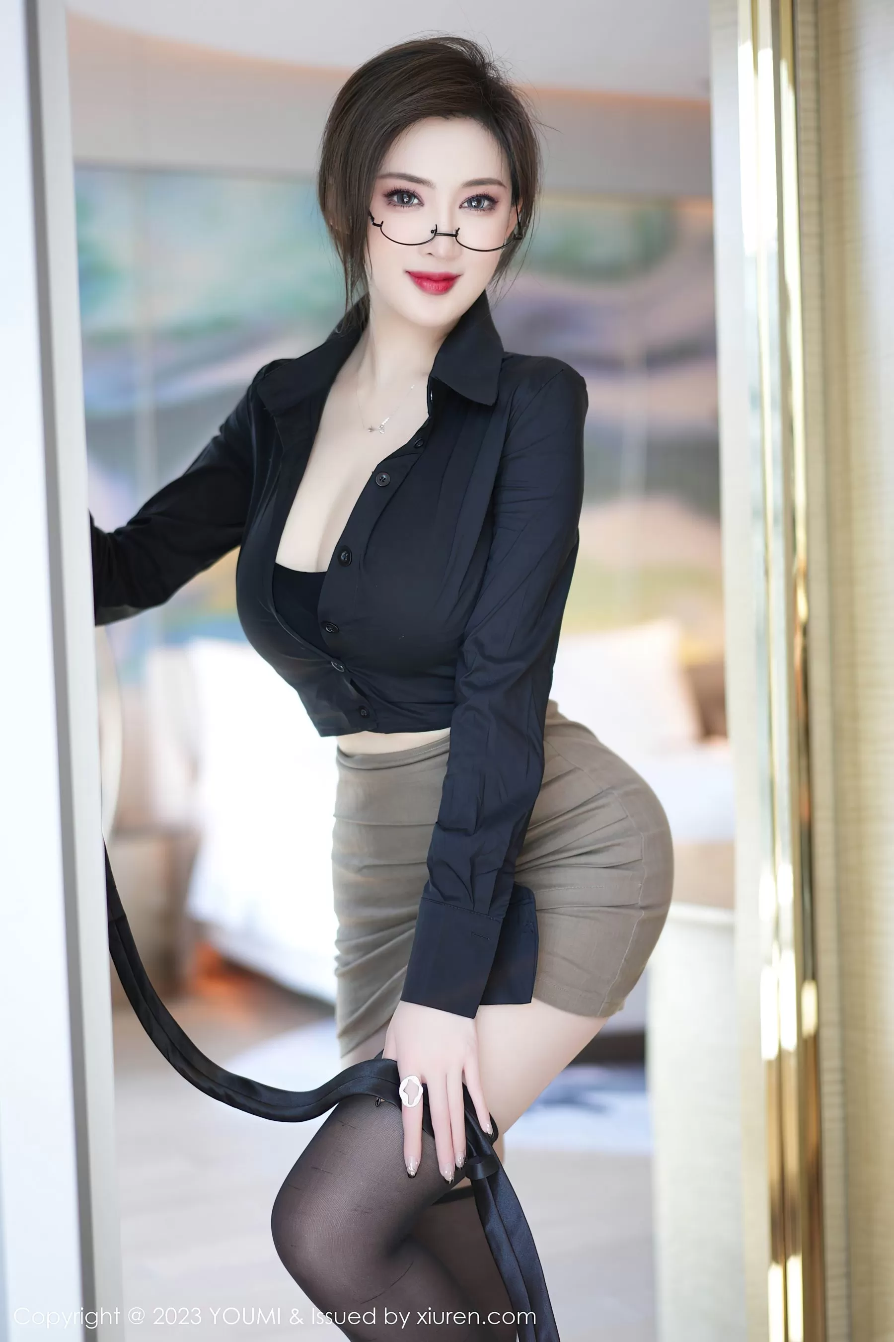 图片[4]-尤蜜荟 VOL.968 Carol周妍希 短裙黑丝 [83P]-COS写真在线网