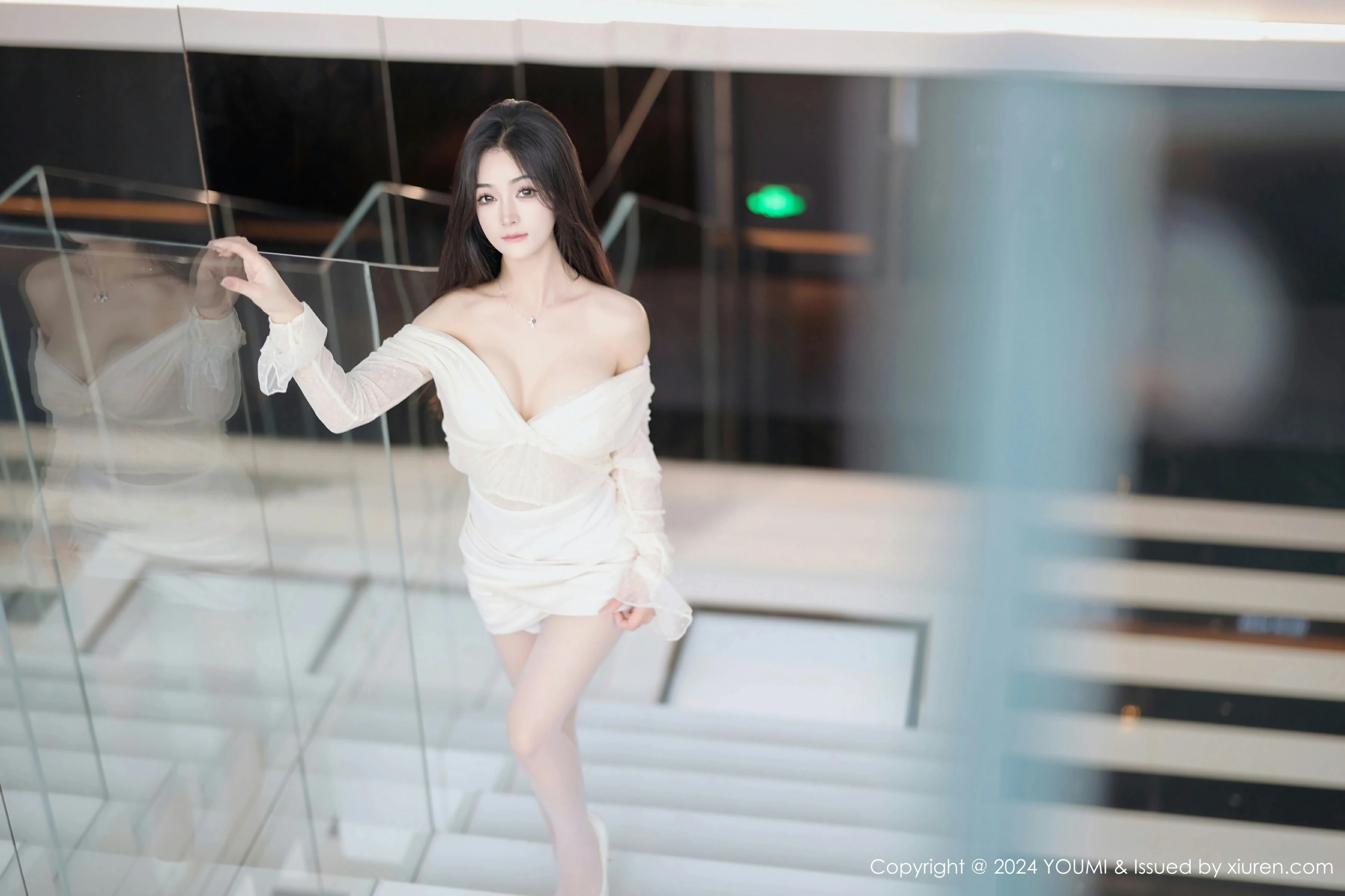 图片[5]-尤蜜荟 VOL.1072 谭小灵 [96P]-COS写真在线网